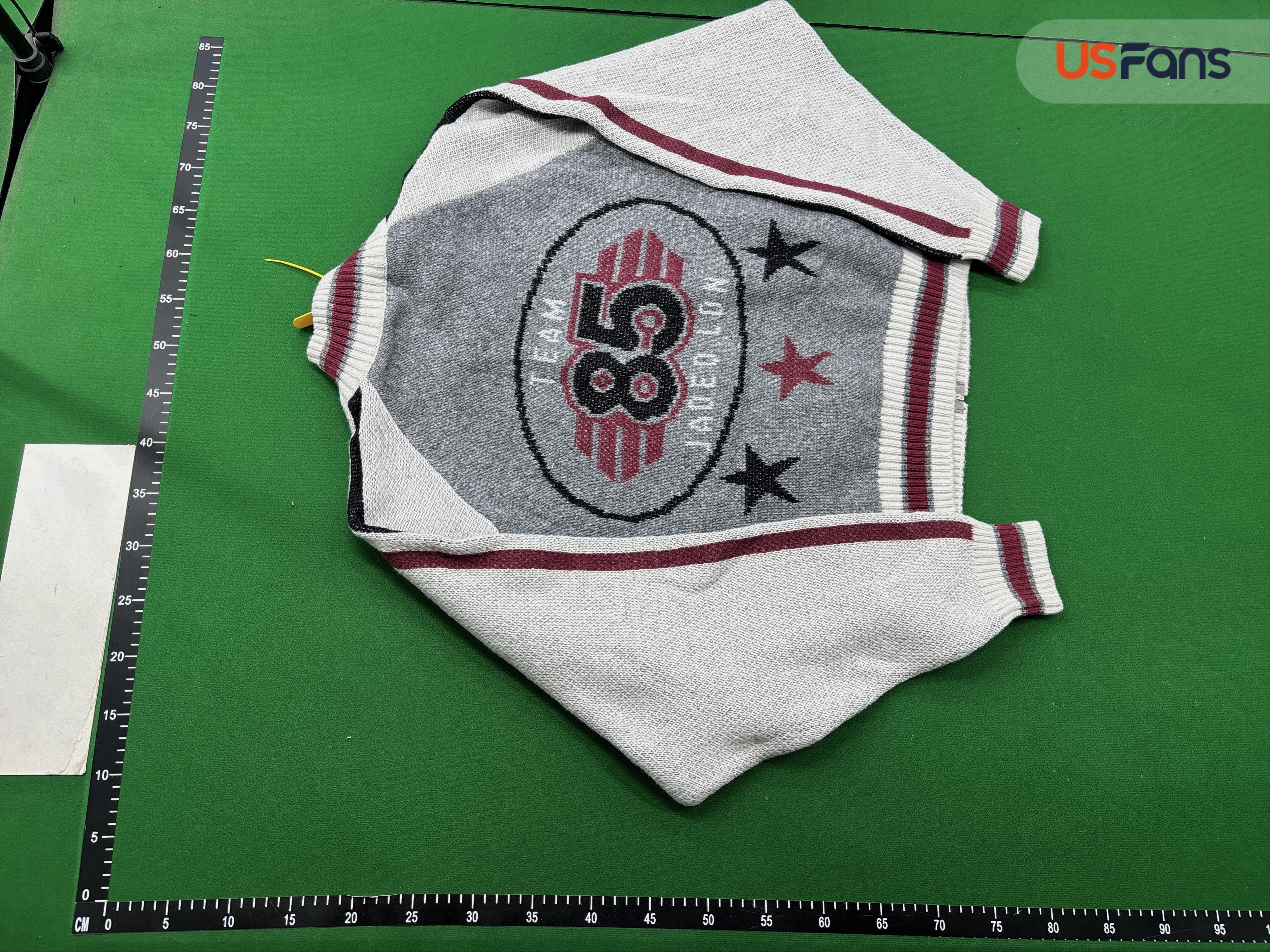 Sweater QC photo 3 of 4