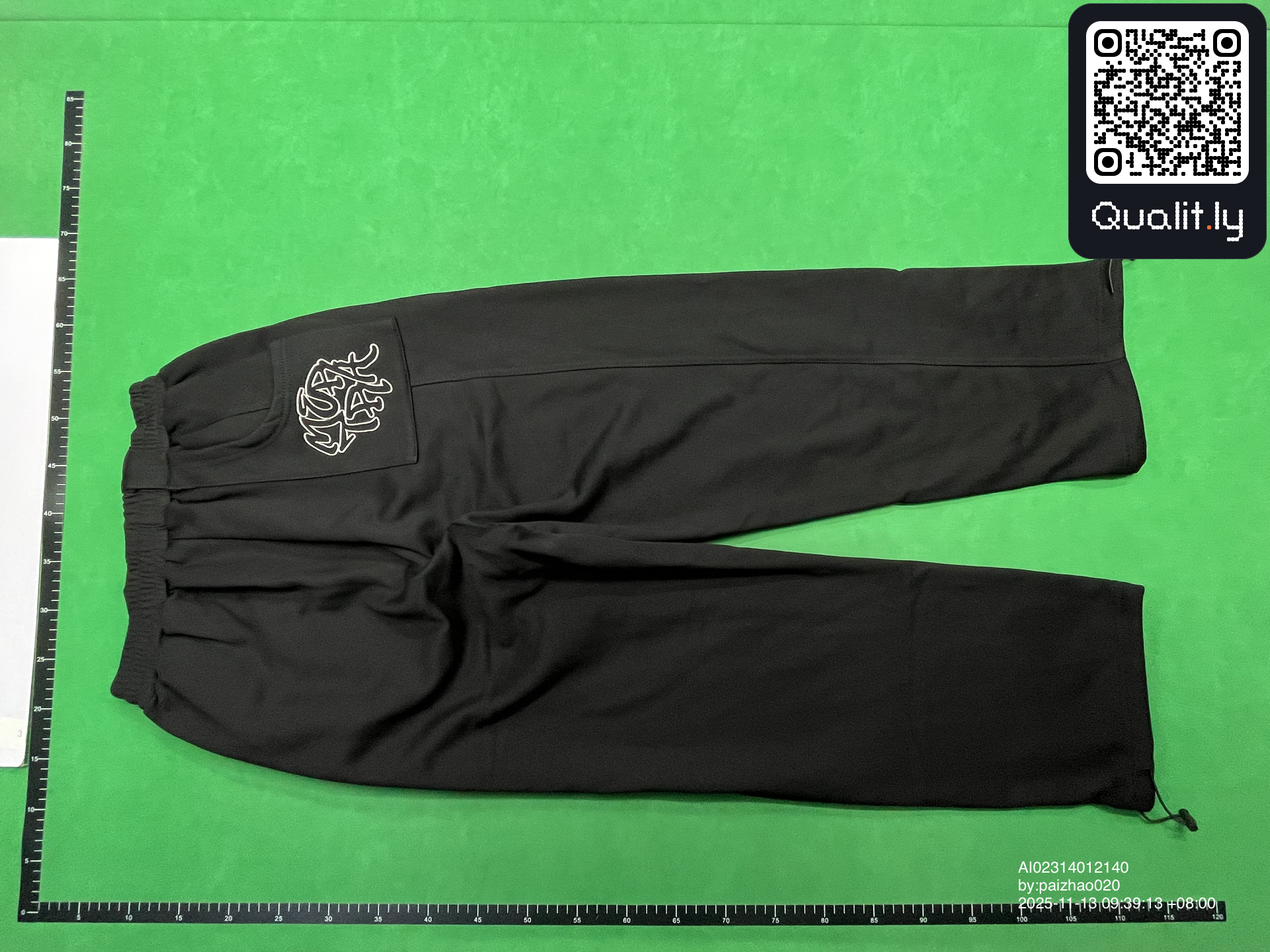 Bluza z kapturem — zdjęcie QC 2 z 50