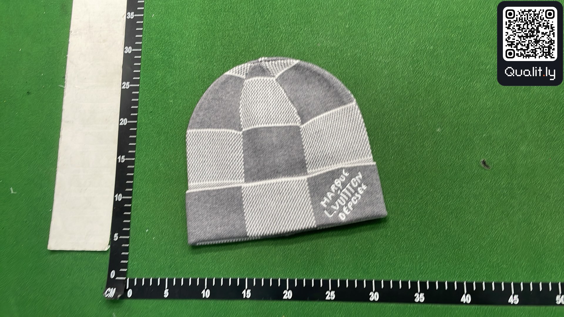 Czapka z daszkiem — zdjęcie QC 1 z 19
