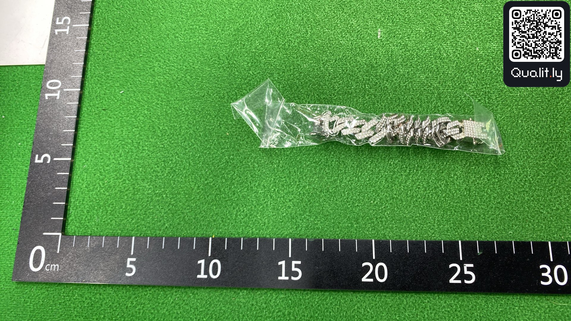 Bijou — photo QC 2 sur 81