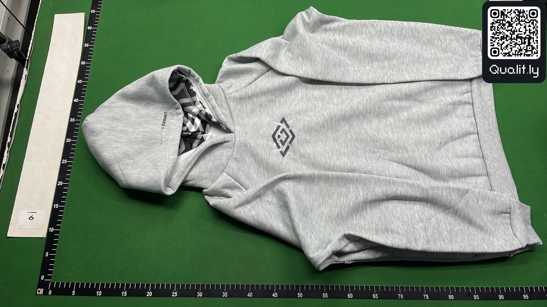 Pants QC photo 2 of 8