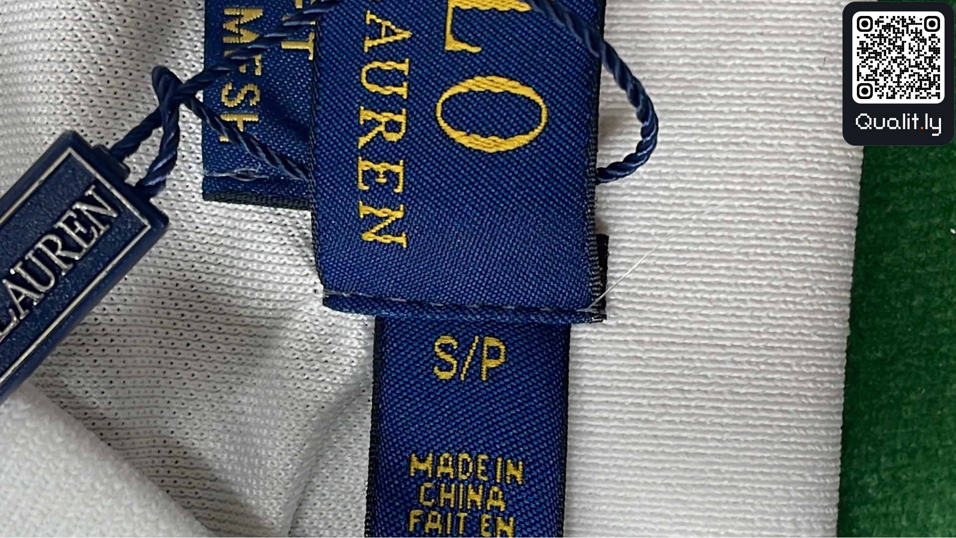 衬衫 QC 照片 1 / 4