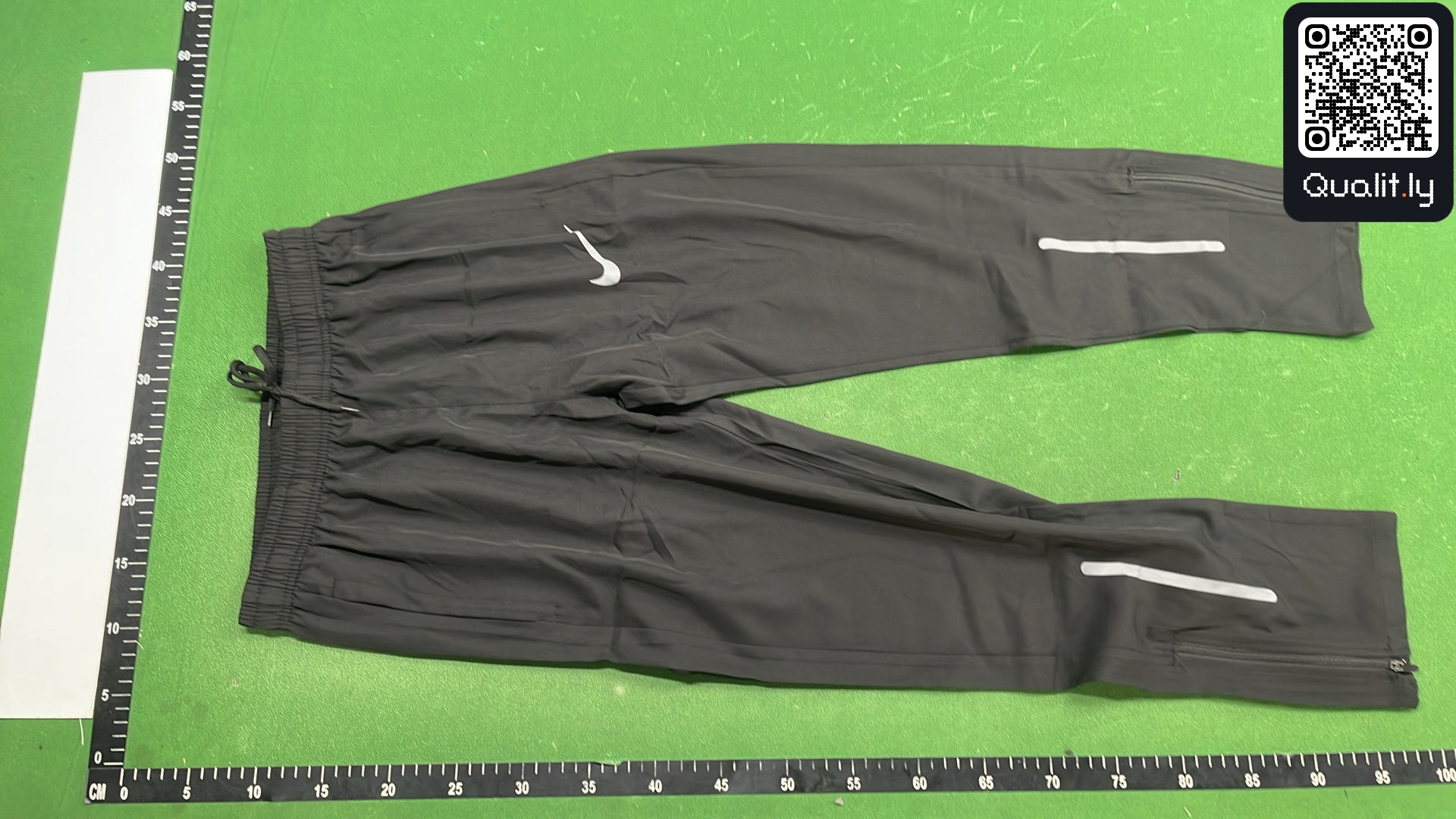 Pants QC photo 2 of 16