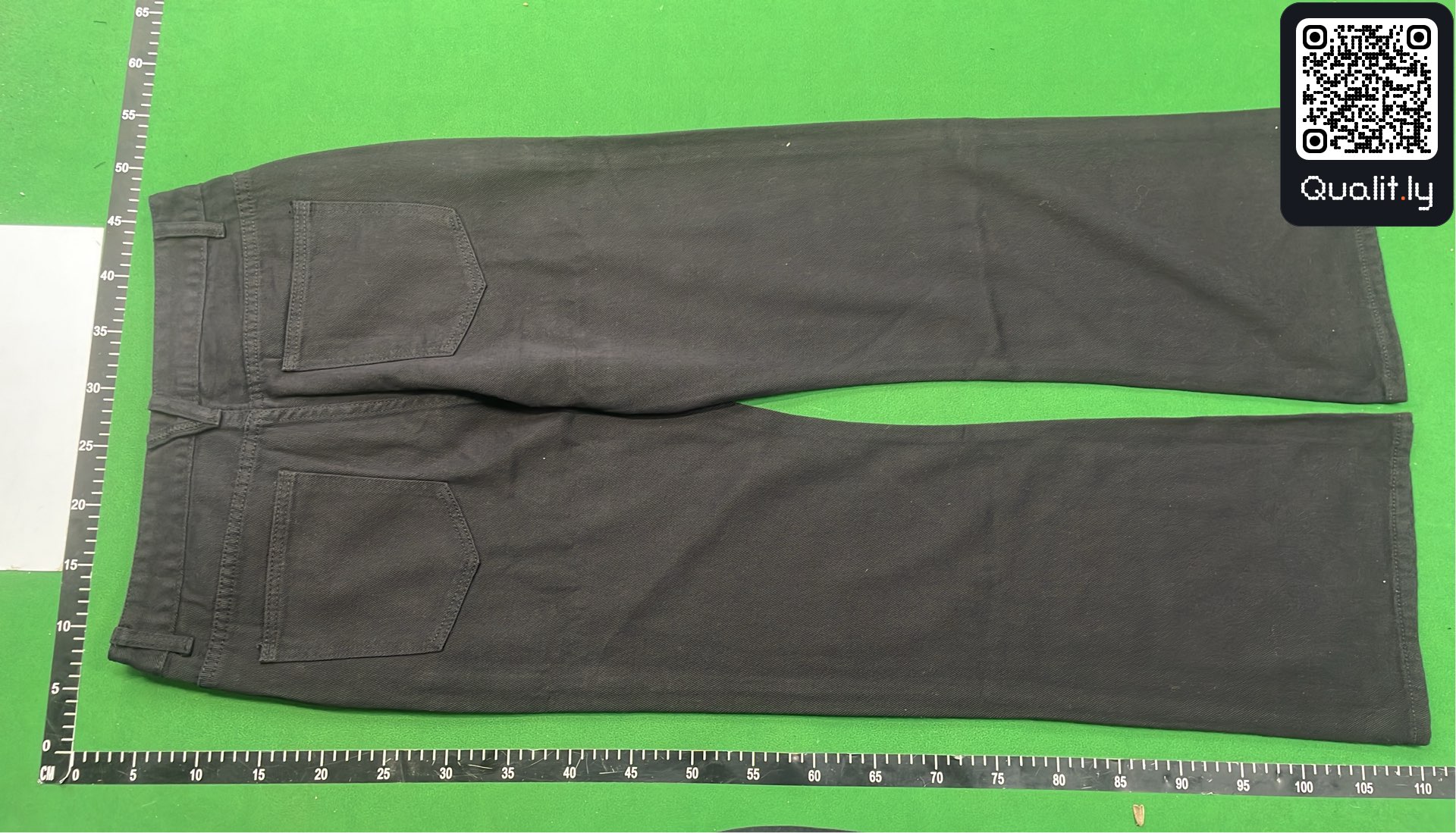 Jeans — QC-foto 3 av 4