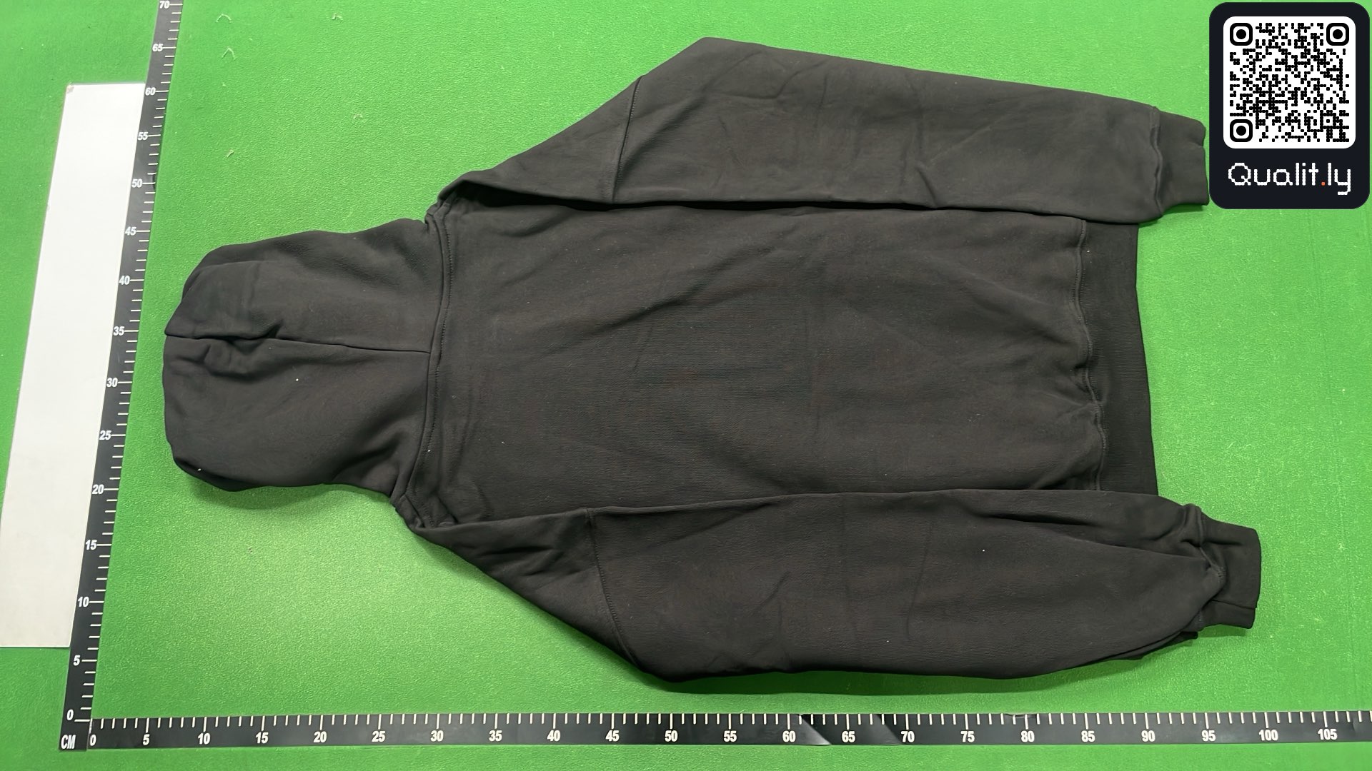 Hoodie — QC-Foto 3 von 24