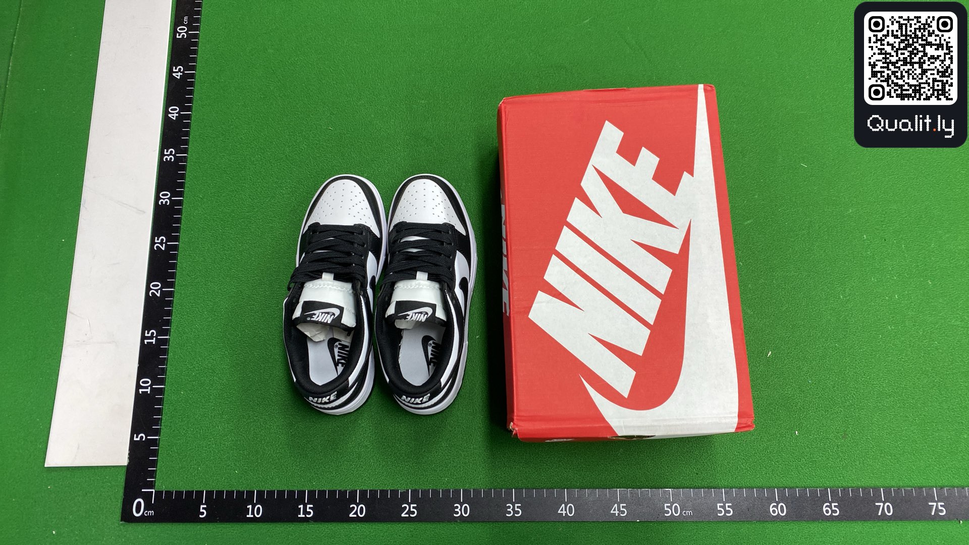 Sneakers QC photo 1 of 30