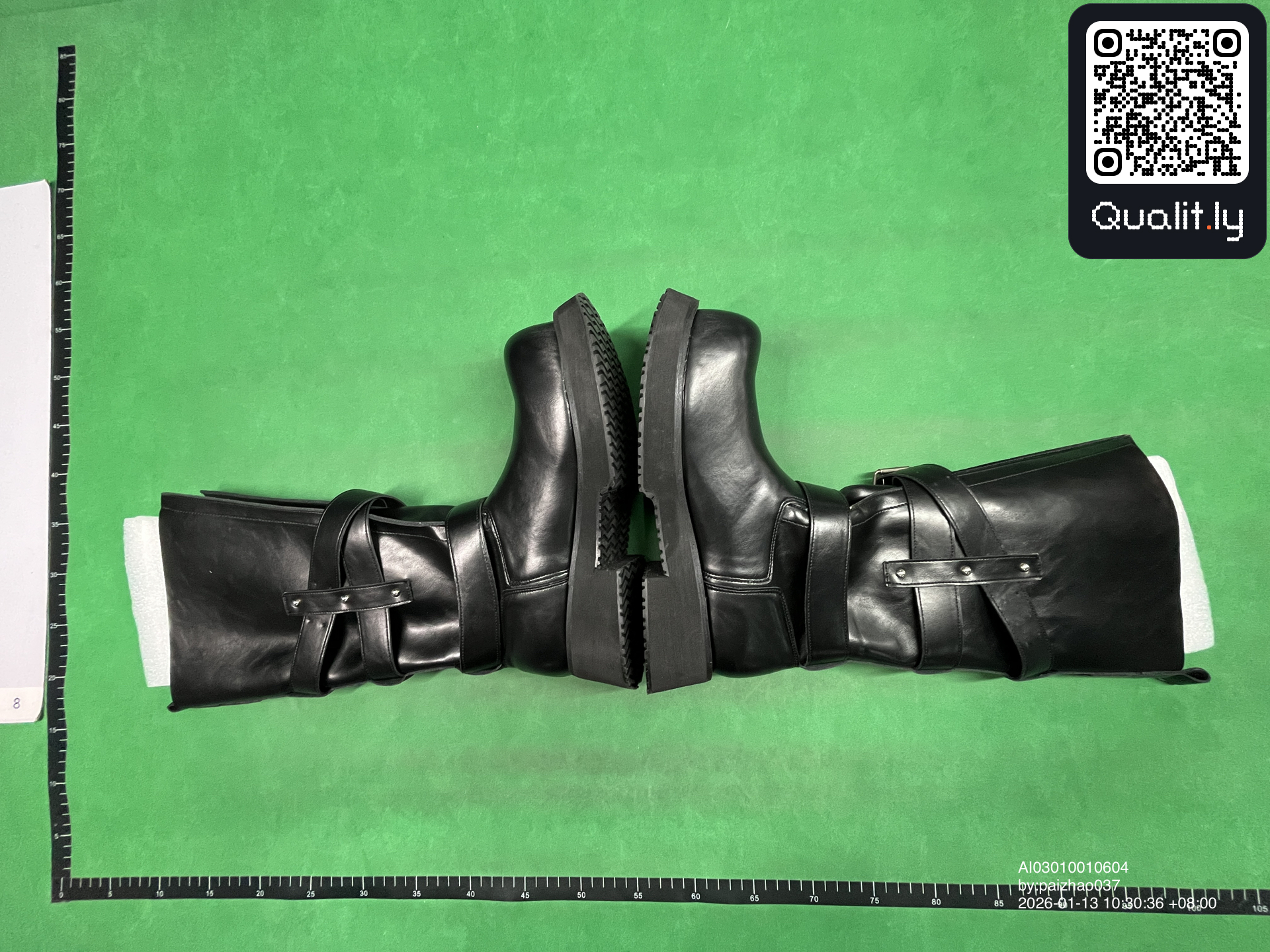 Botas — foto QC 3 de 6