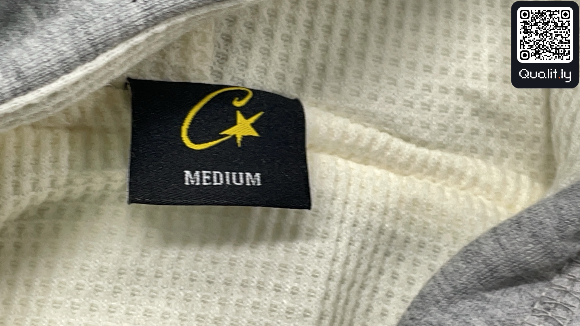 Sweatshirt — foto QC 1 de 113