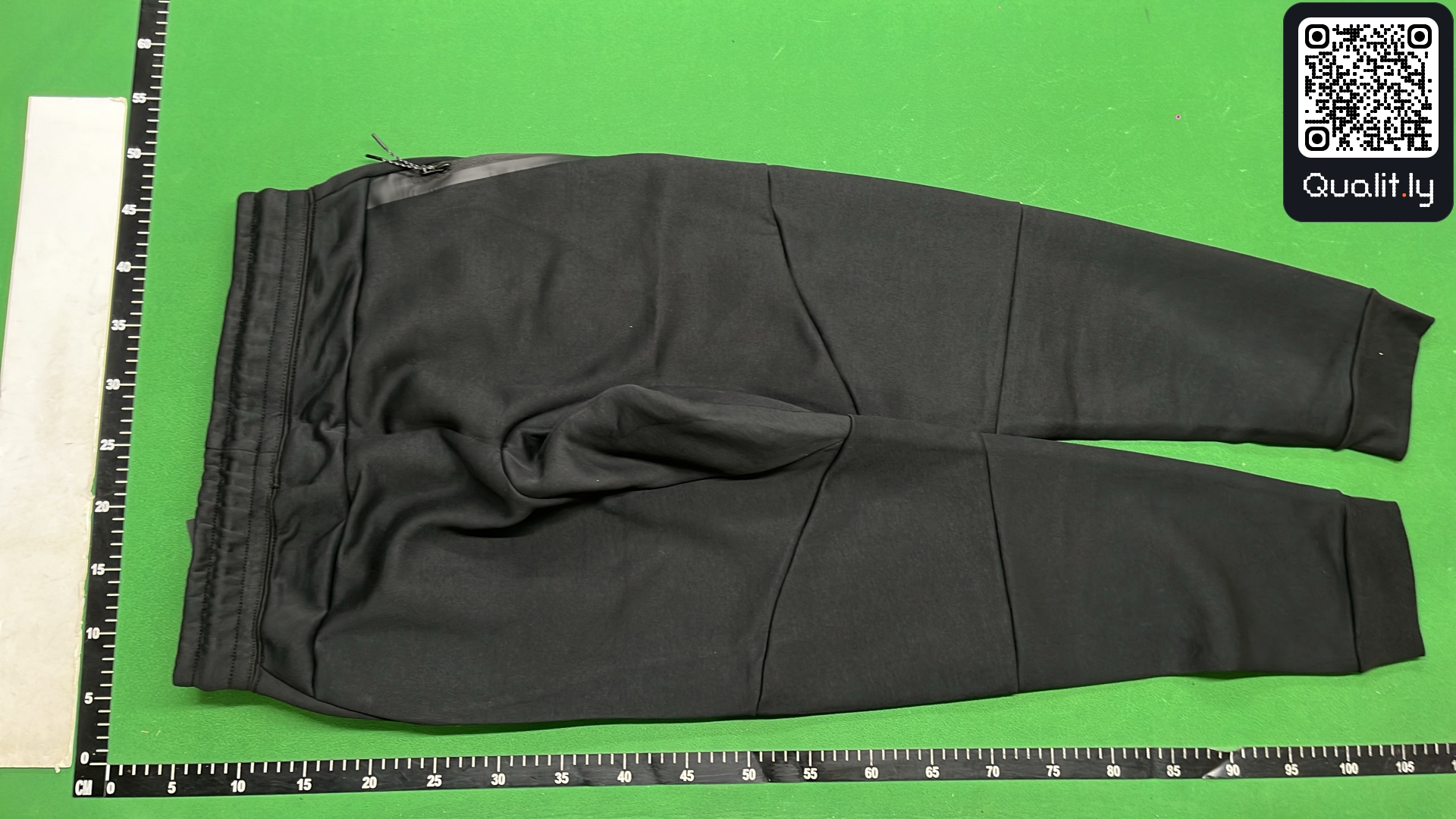 Pants QC photo 3 of 66