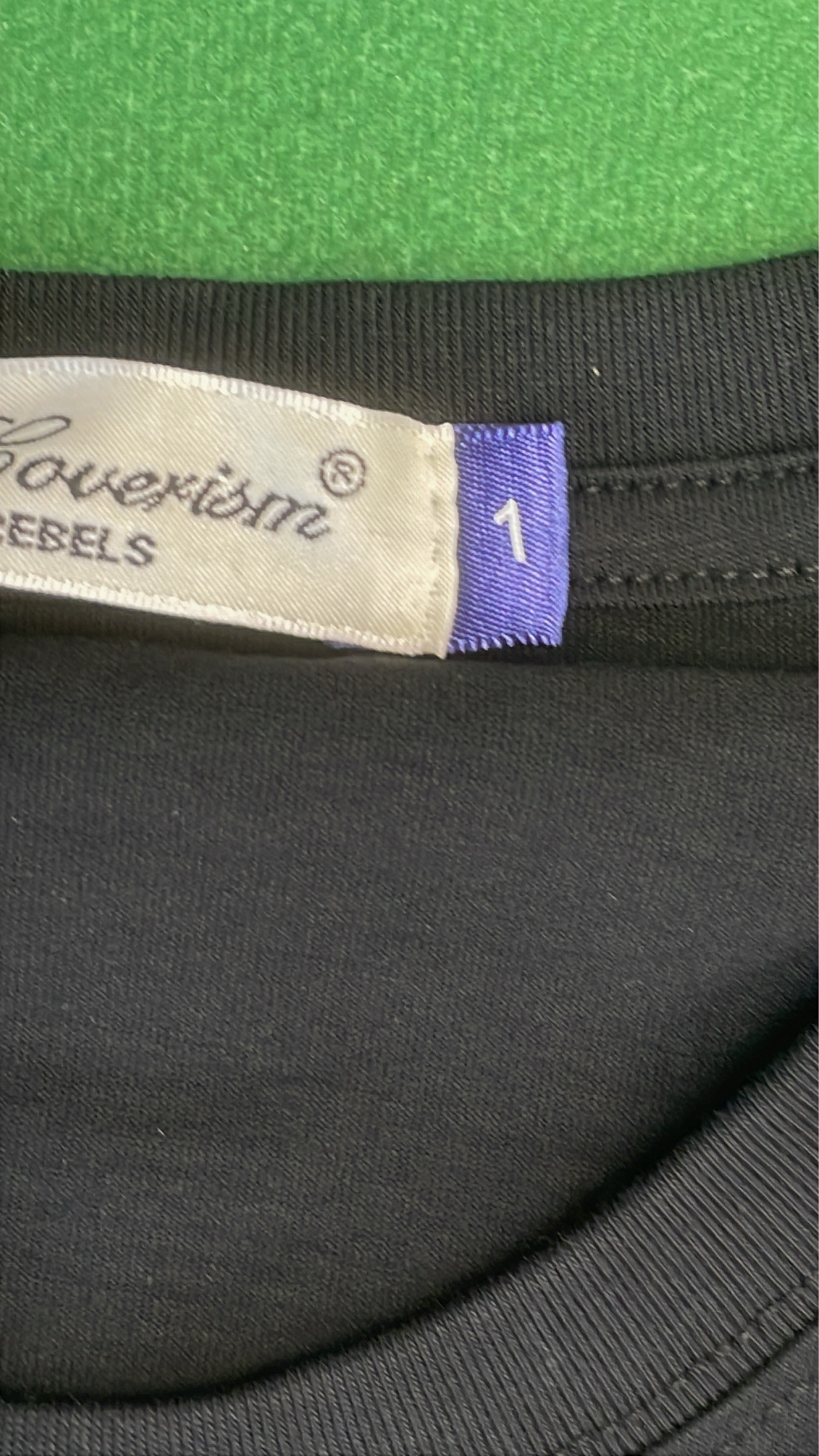 T-shirt — photo QC 1 sur 18