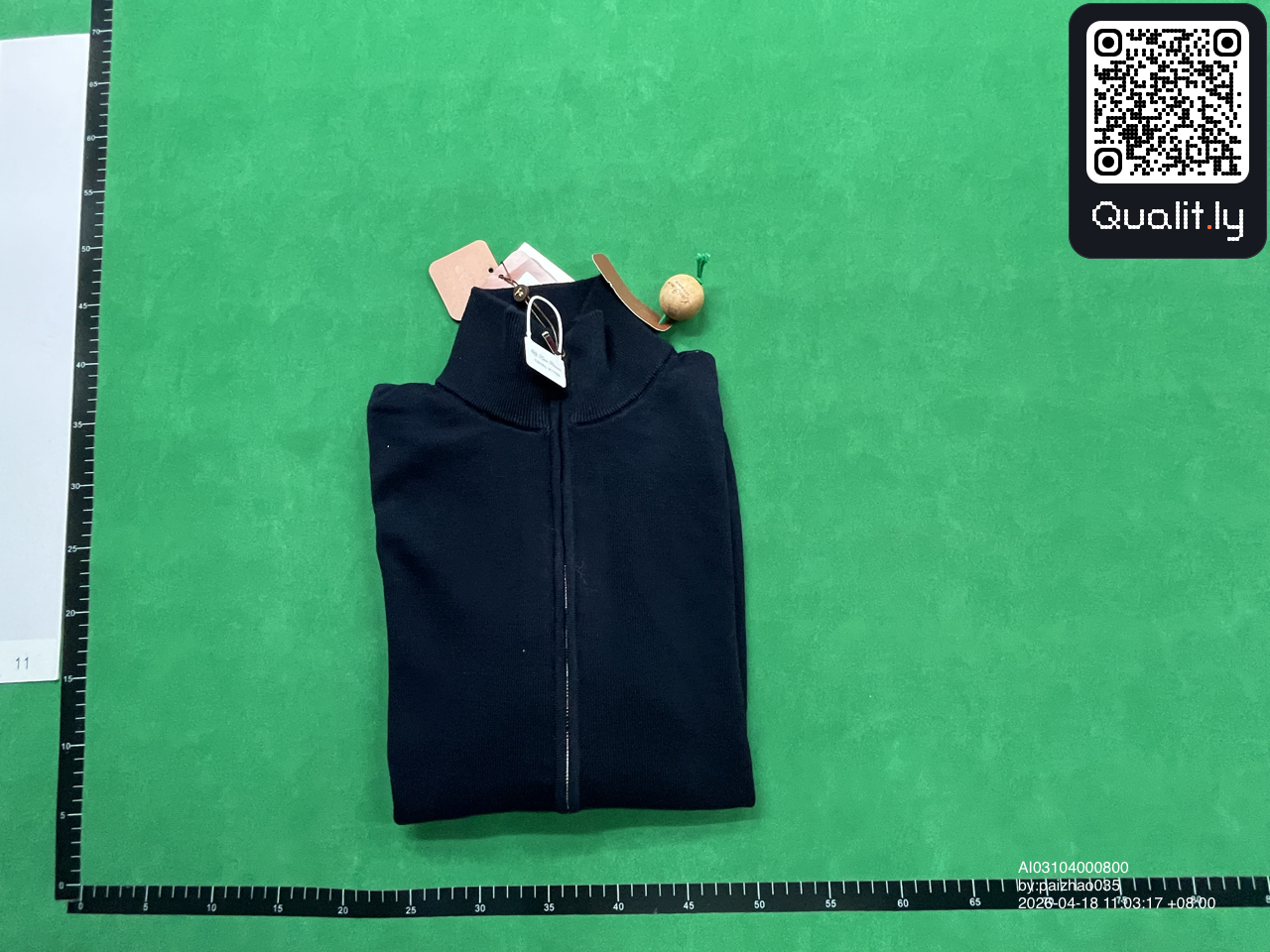 Sweater QC photo 1 of 16