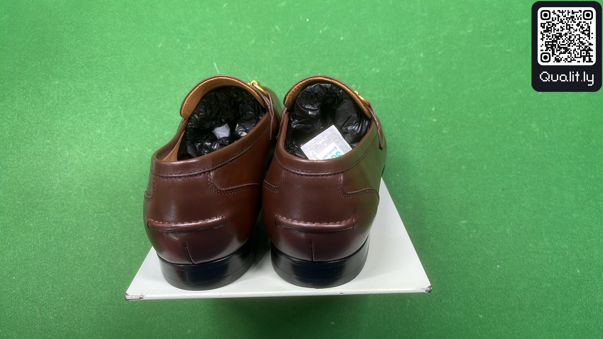 Sneakers QC photo 3 of 6