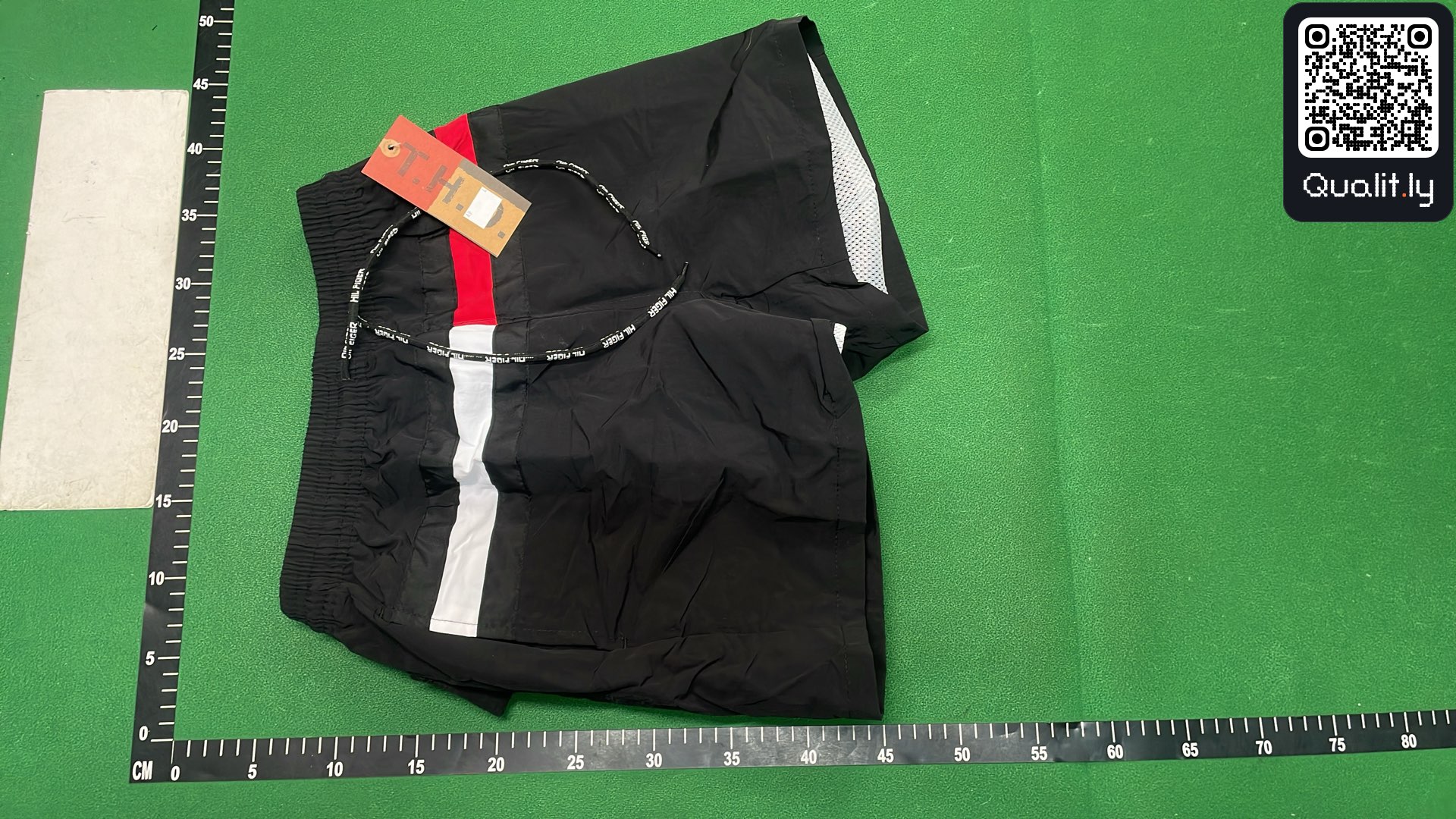 Pantalón corto — foto QC 2 de 4