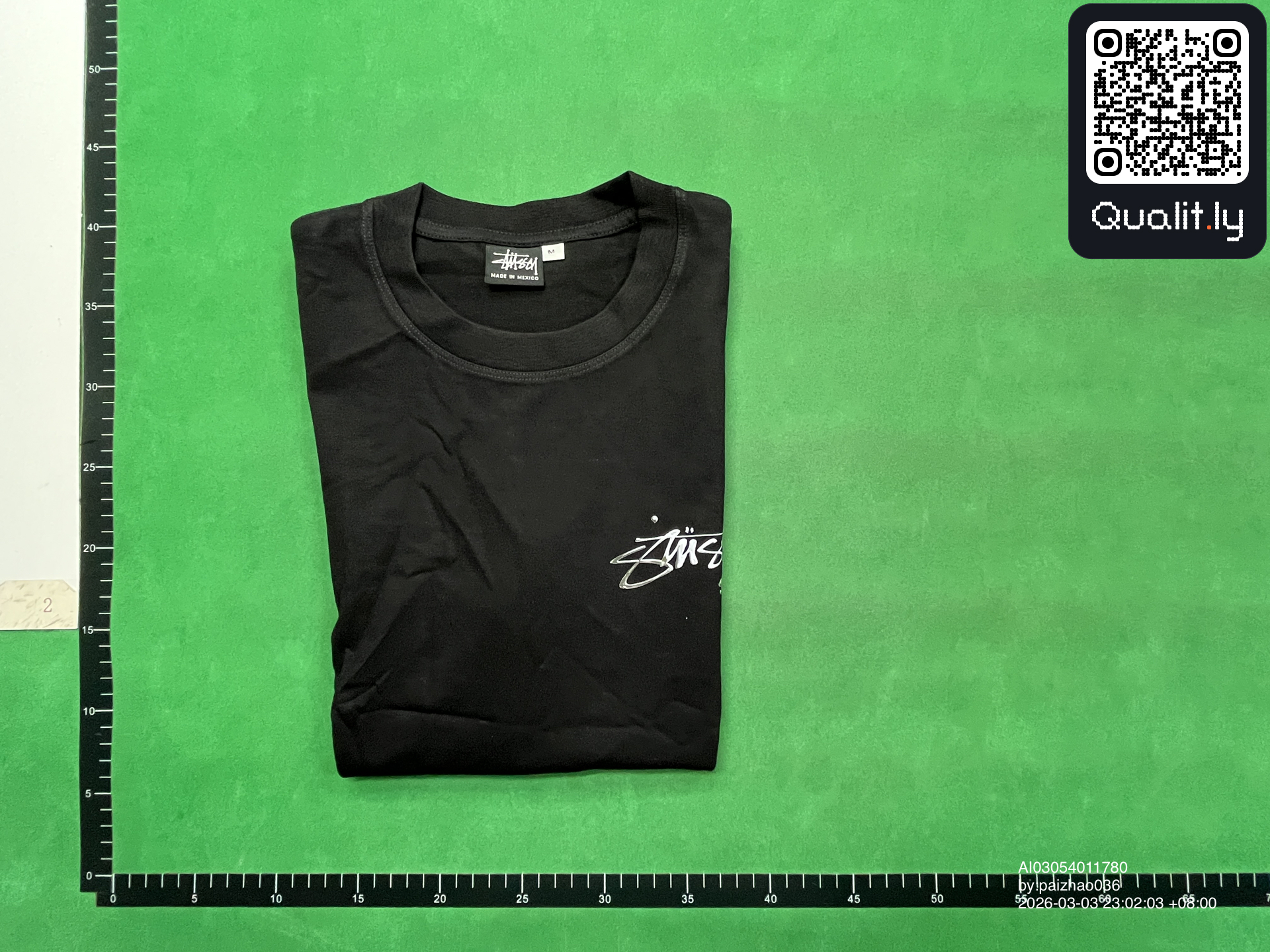 Short — photo QC 1 sur 8