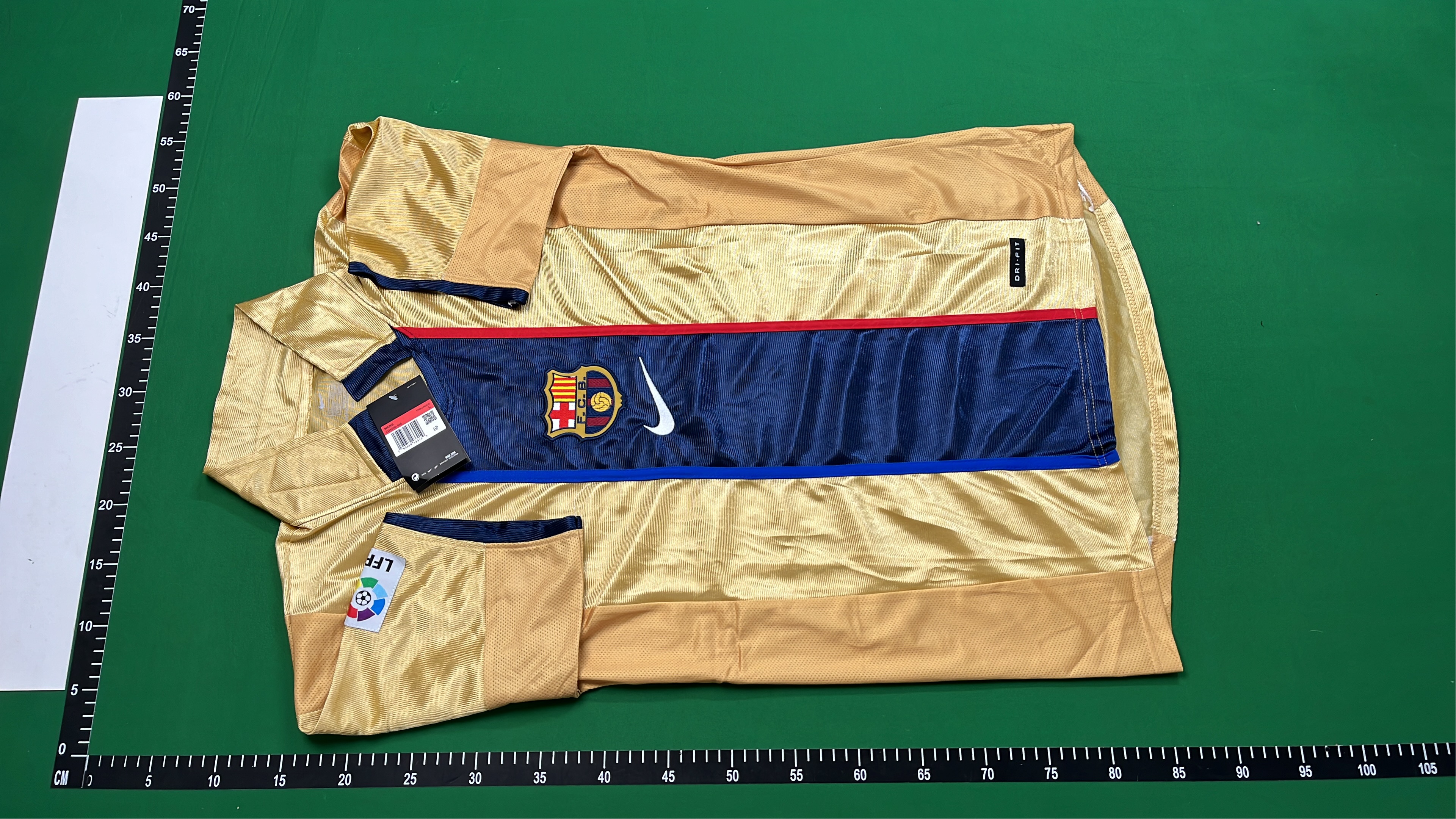 Shirt QC photo 2 of 17