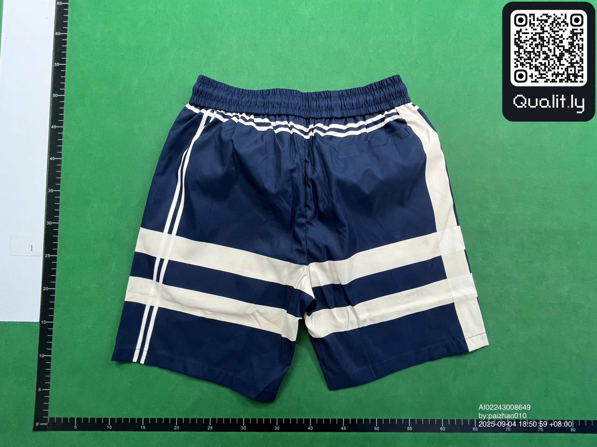 Shorts QC photo 2 of 70