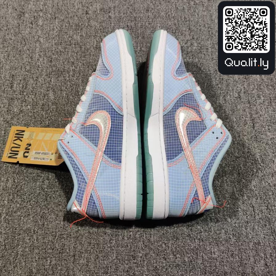 Sneakers — foto QC 1 di 13