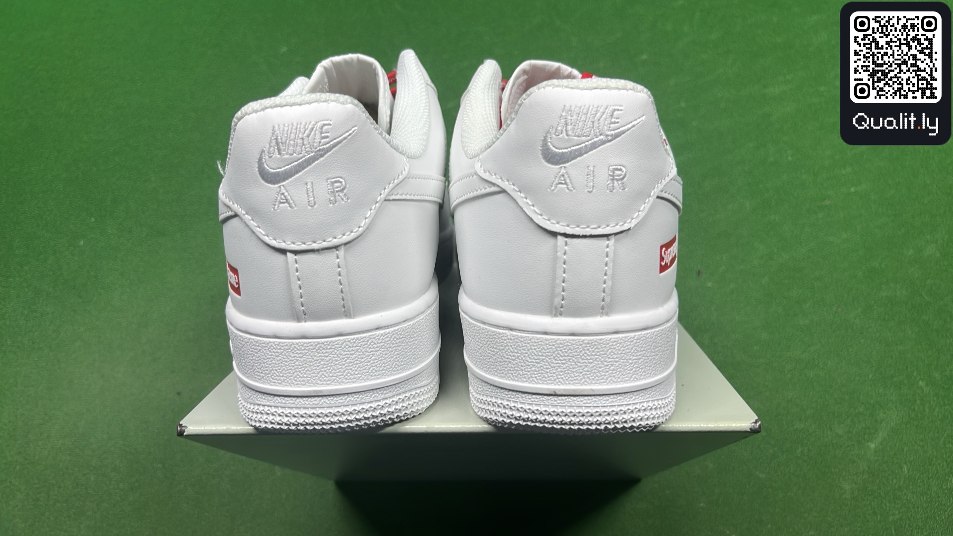 Sneaker — QC-Foto 3 von 6