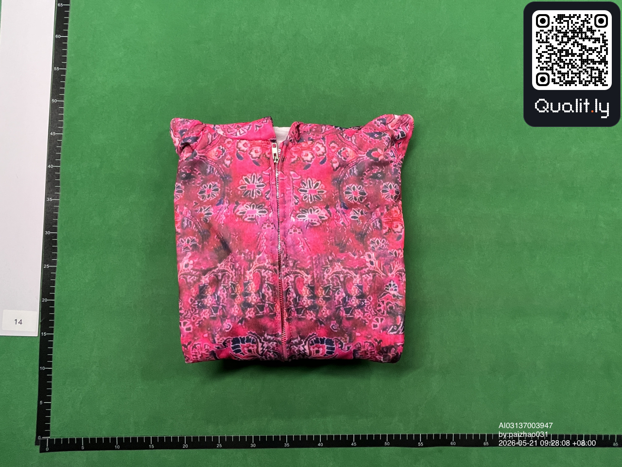 Hoodie — QC-foto 1 van 16