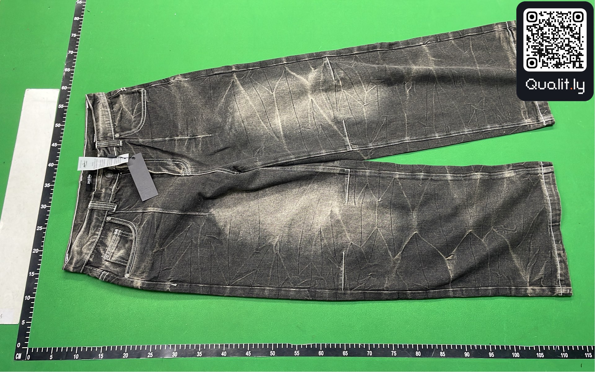 Jeans — QC-foto 2 av 18