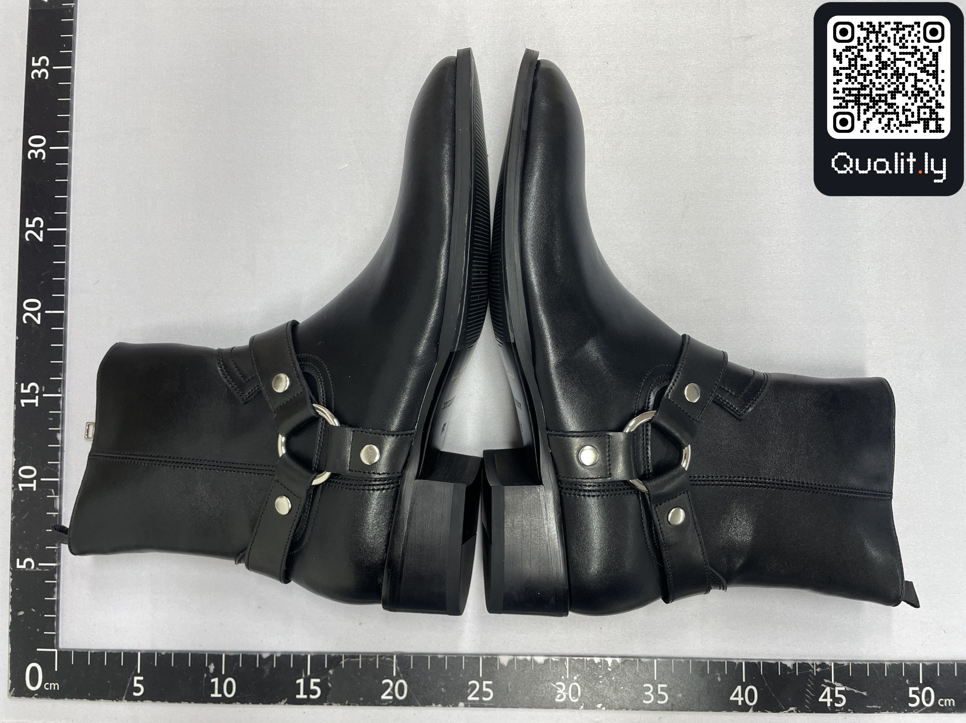 靴子 QC 照片 3 / 69