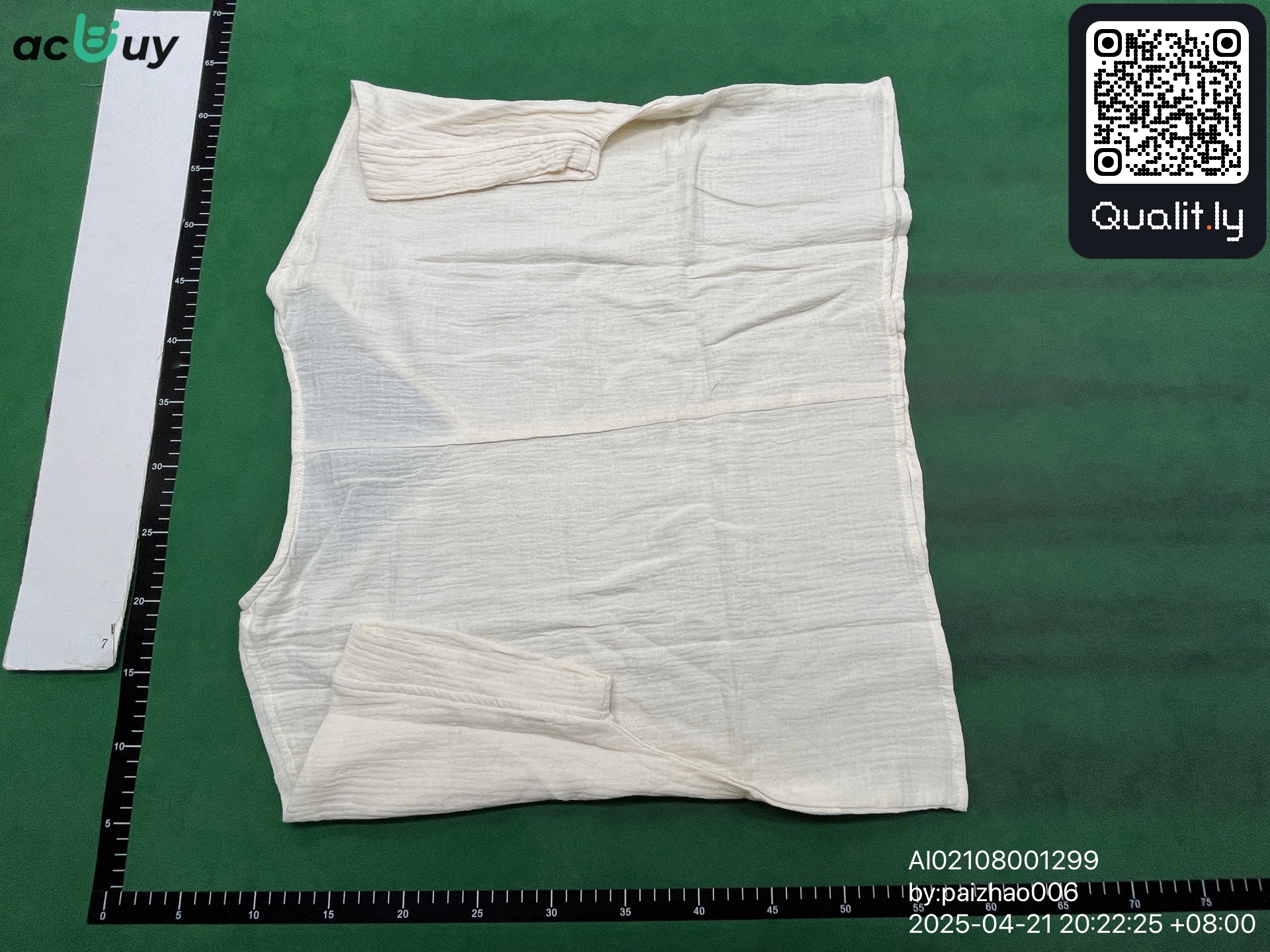 T-shirt QC photo 2 of 4