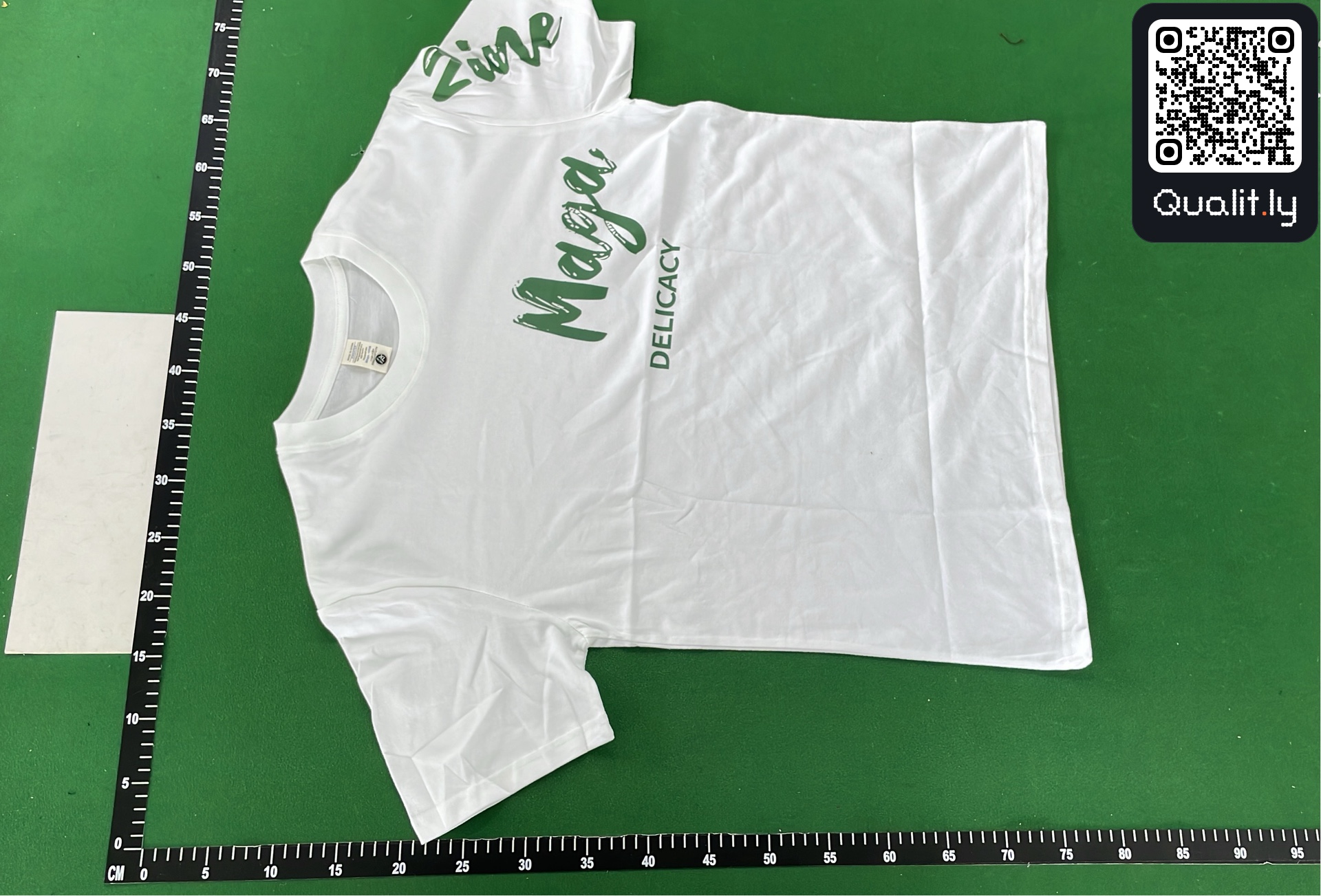 Camiseta — foto QC 2 de 5