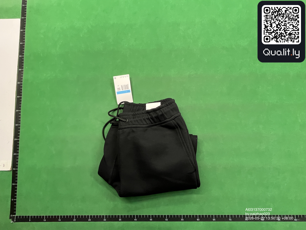 短裤 QC 照片 1 / 30