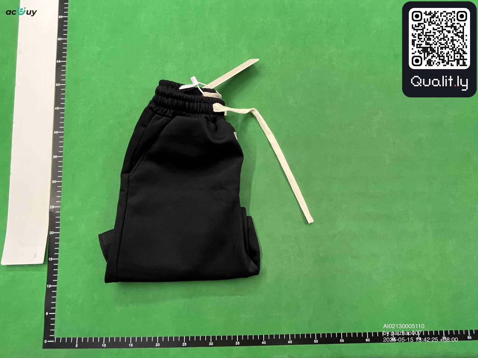 Shorts QC photo 1 of 4