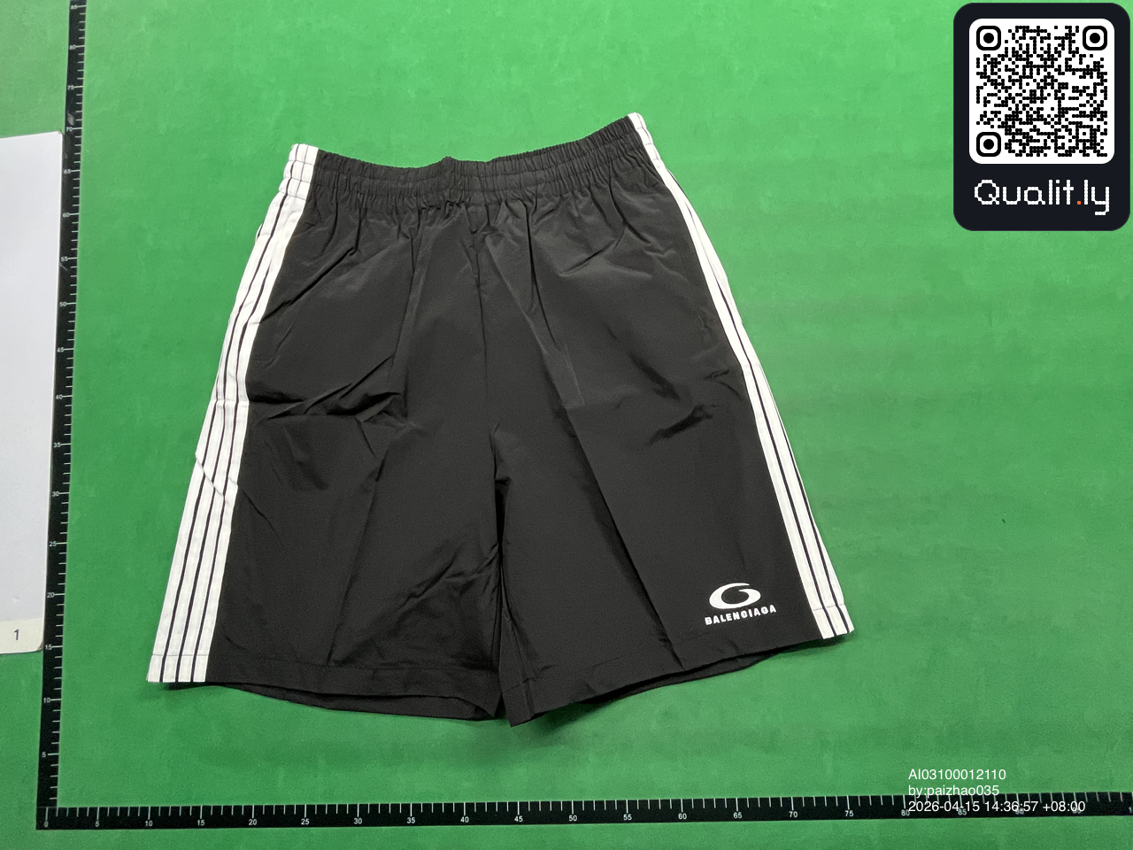 Shorts QC photo 3 of 24