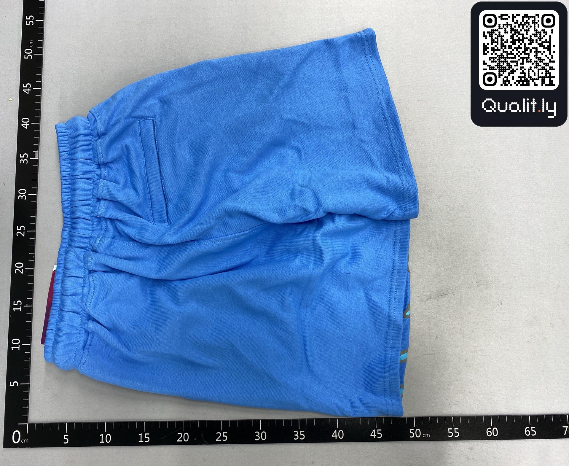 Shorts QC photo 2 of 141