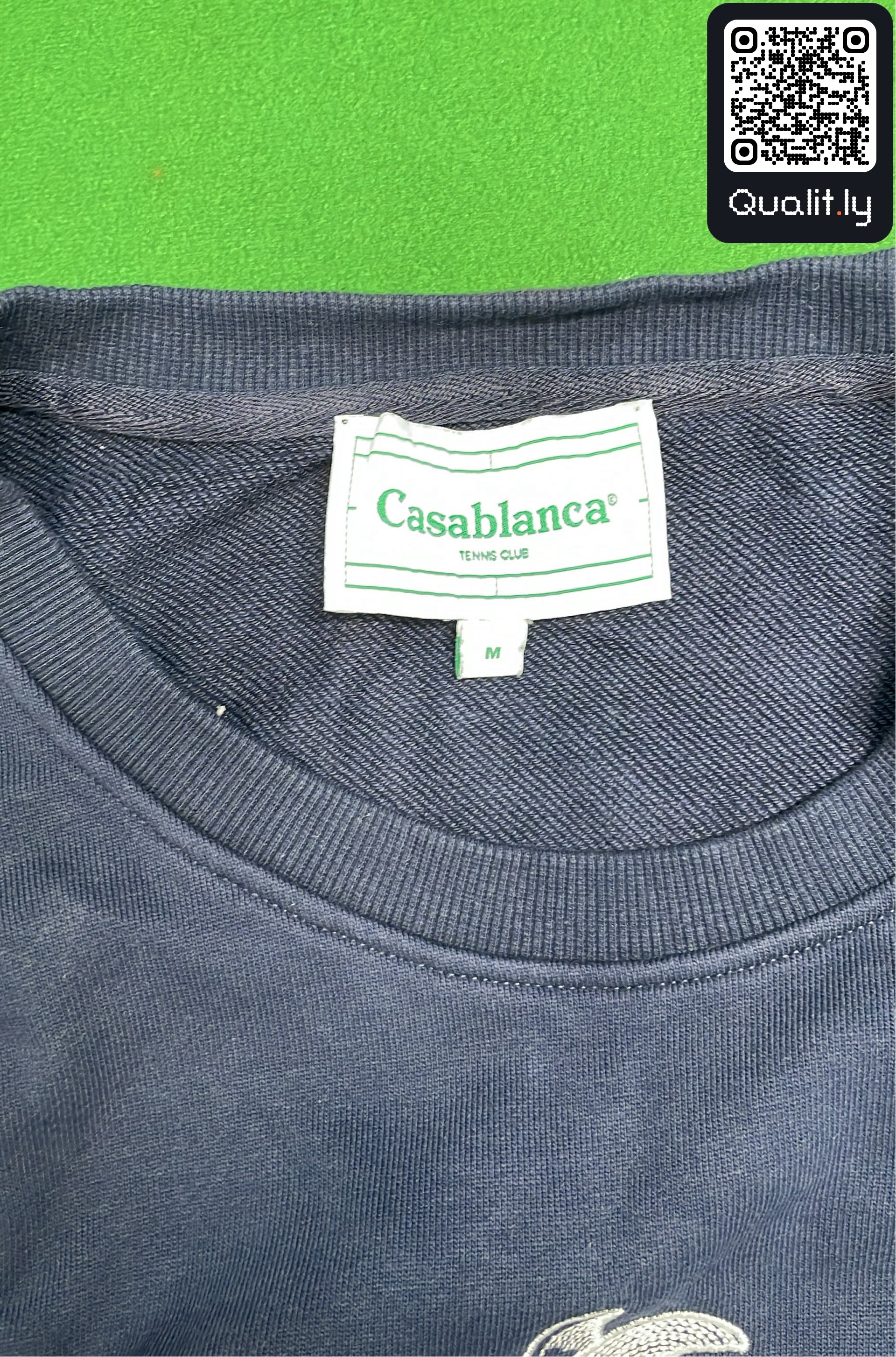 Pull — photo QC 1 sur 19