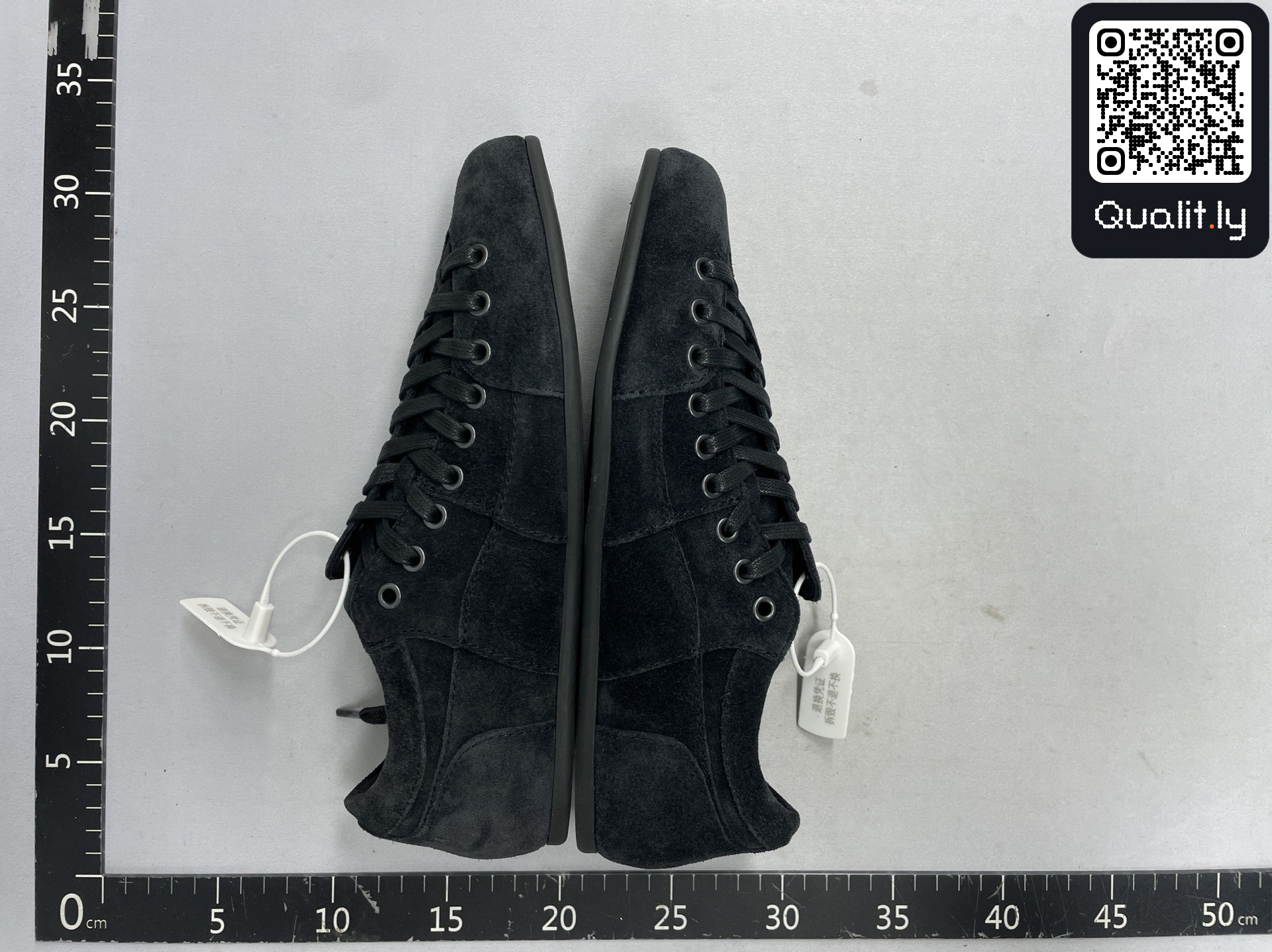Sneakers — QC-foto 3 van 27