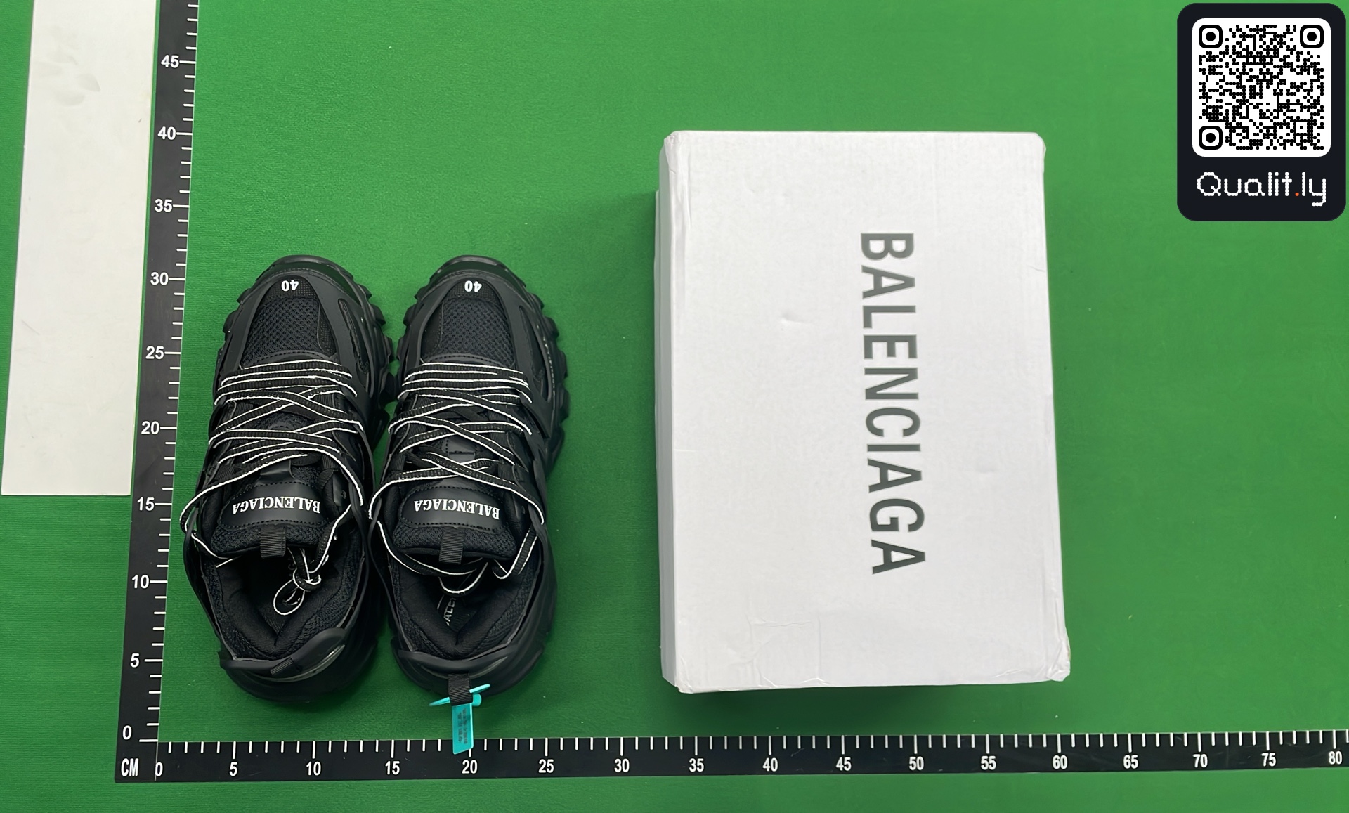 Sneaker — QC-Foto 1 von 56