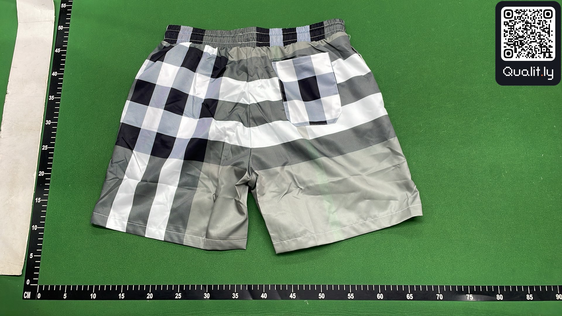 Pants QC photo 3 of 8