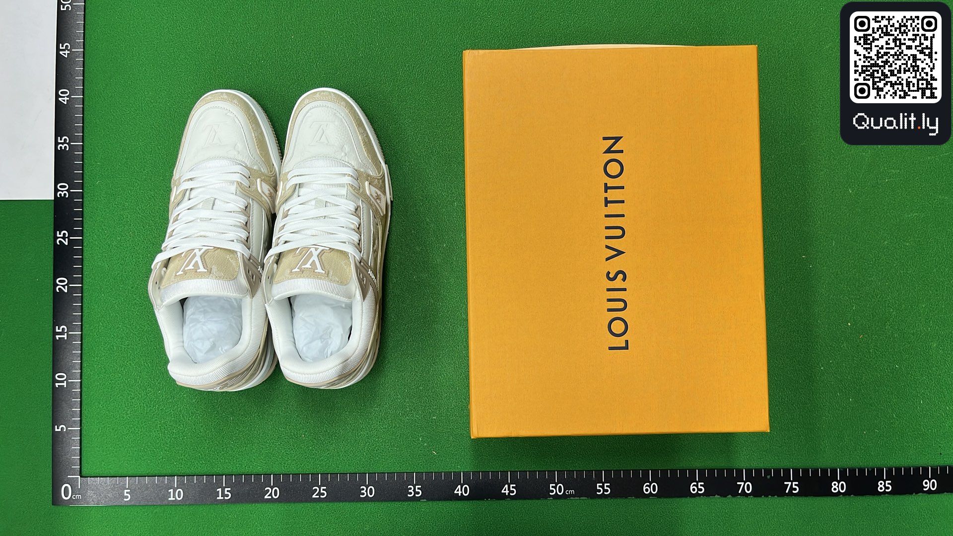 Sneakers — QC-foto 1 av 40