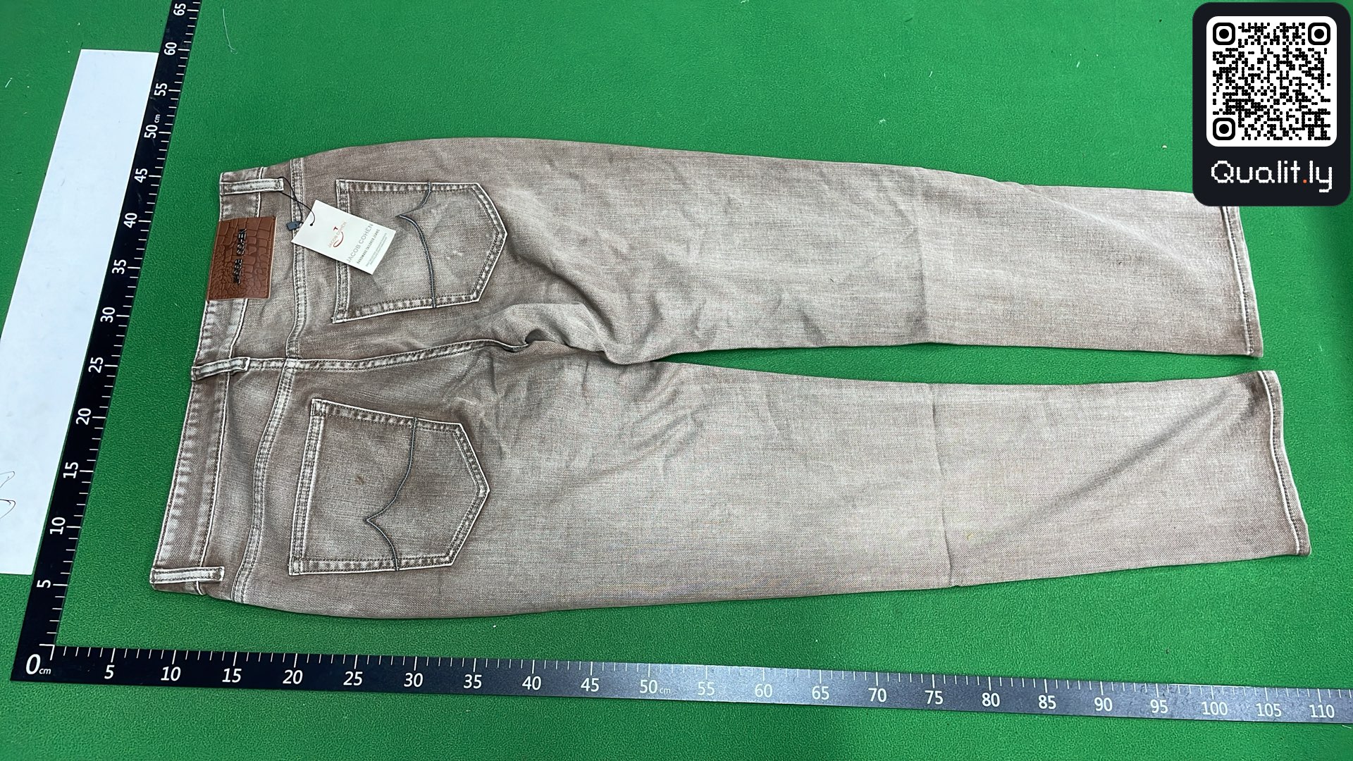 牛仔裤 QC 照片 3 / 4