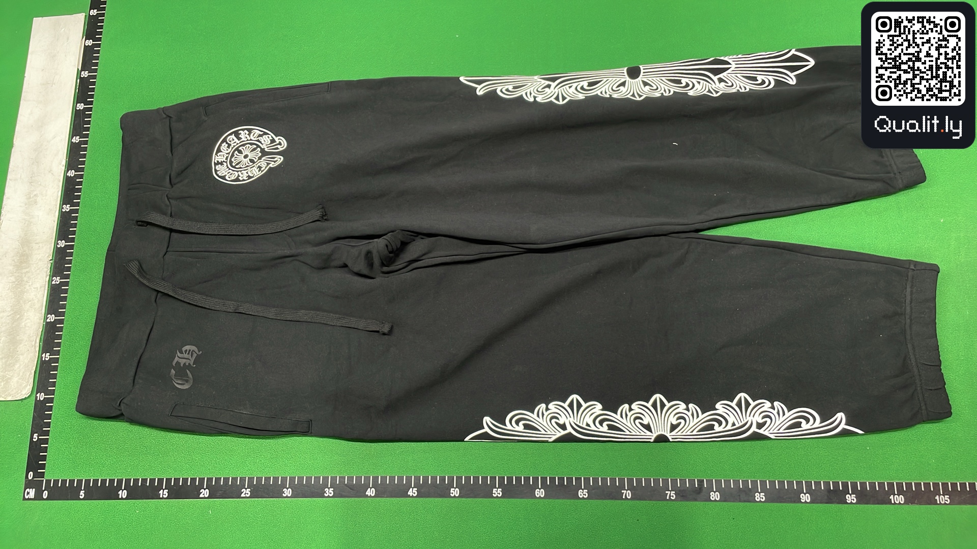 Pants QC photo 2 of 16