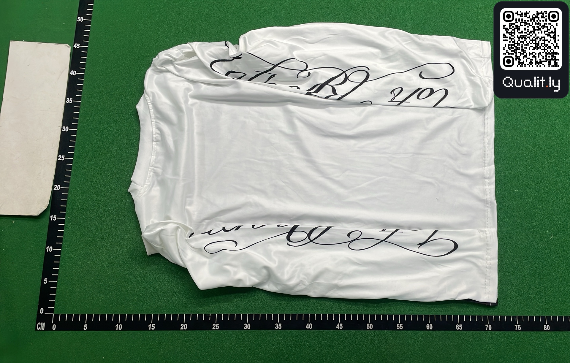T-Shirt — QC-Foto 3 von 8
