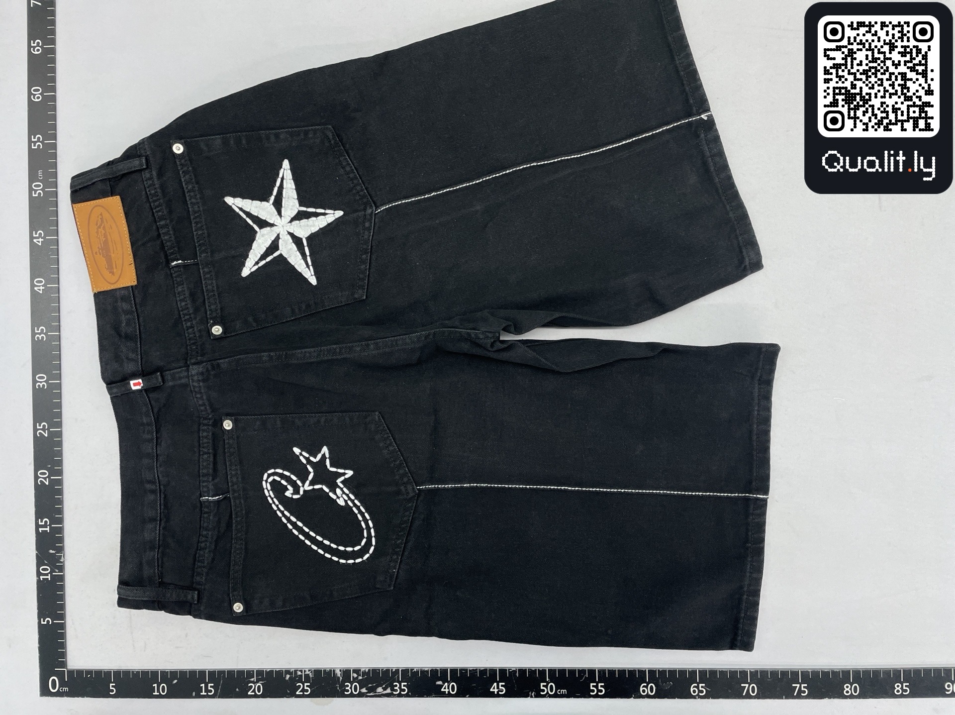 Jeans QC photo 2 of 103