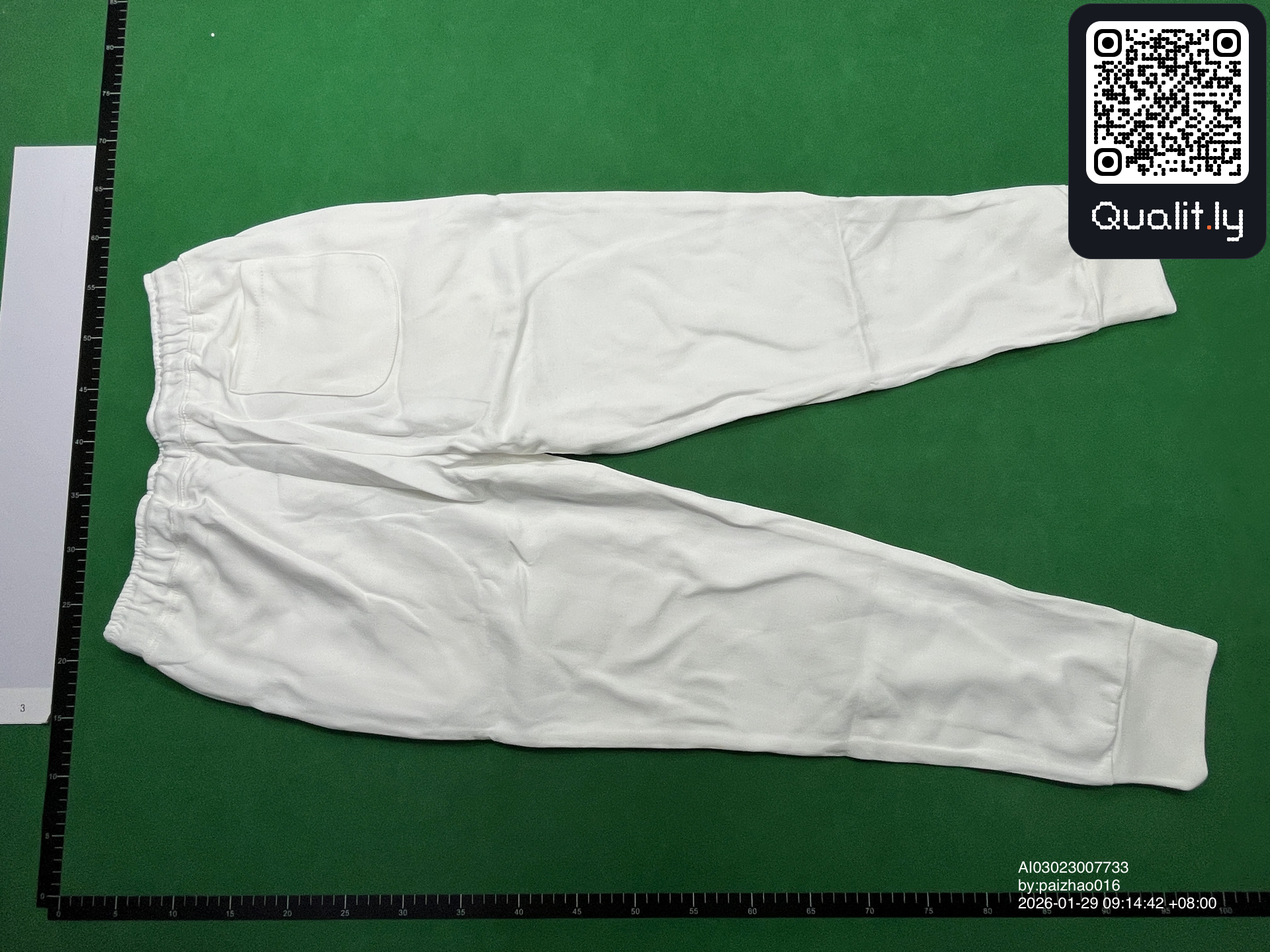 Hoodie QC photo 2 of 74