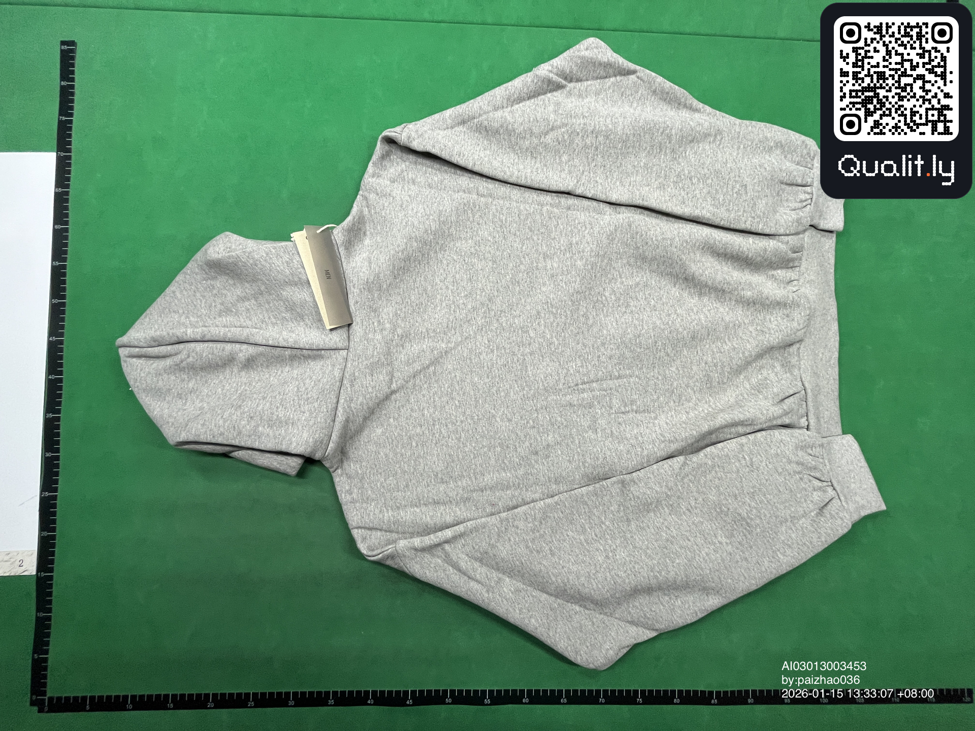 Sweat à capuche — photo QC 2 sur 38