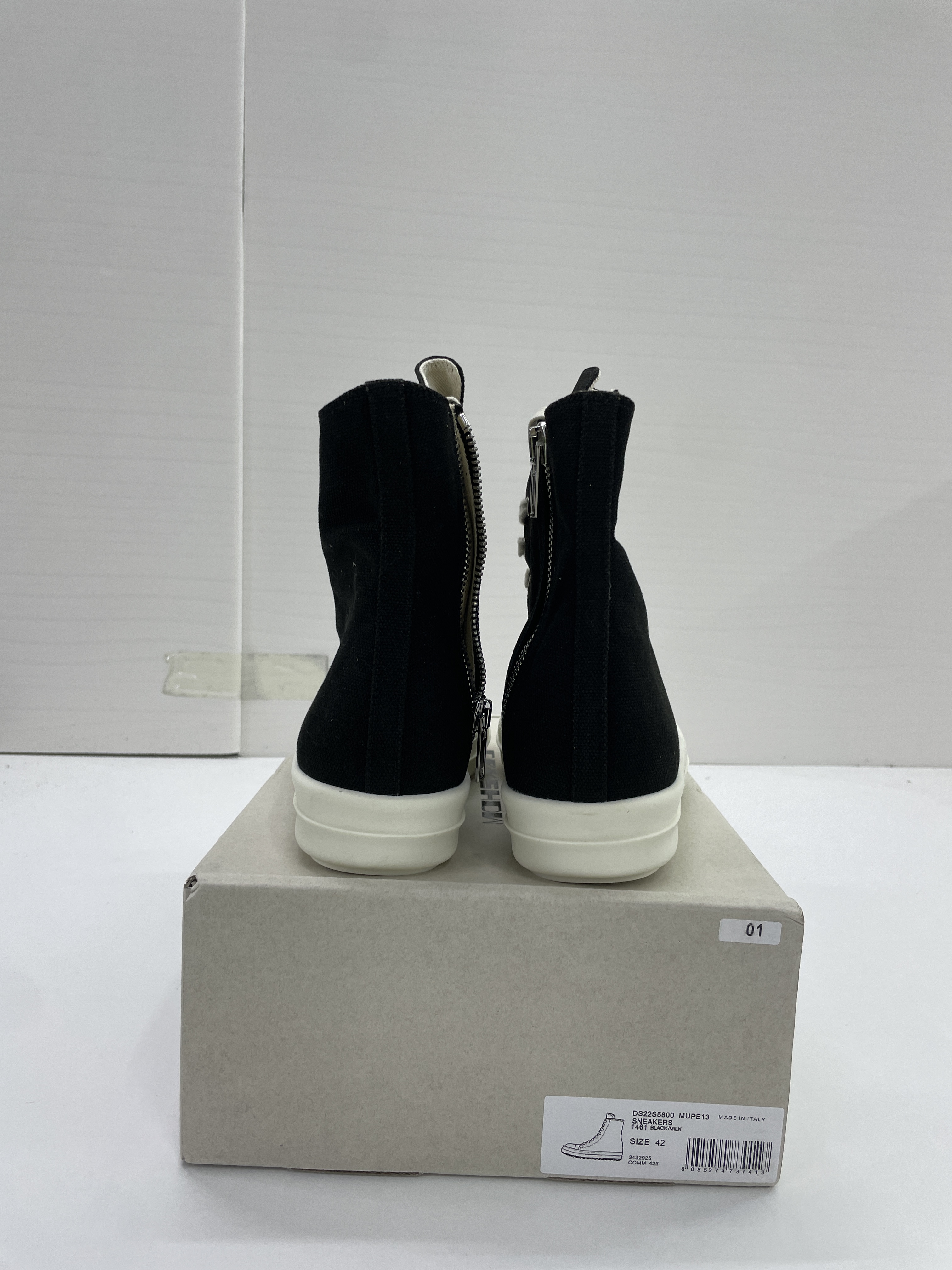Sneakers — QC-foto 1 av 119