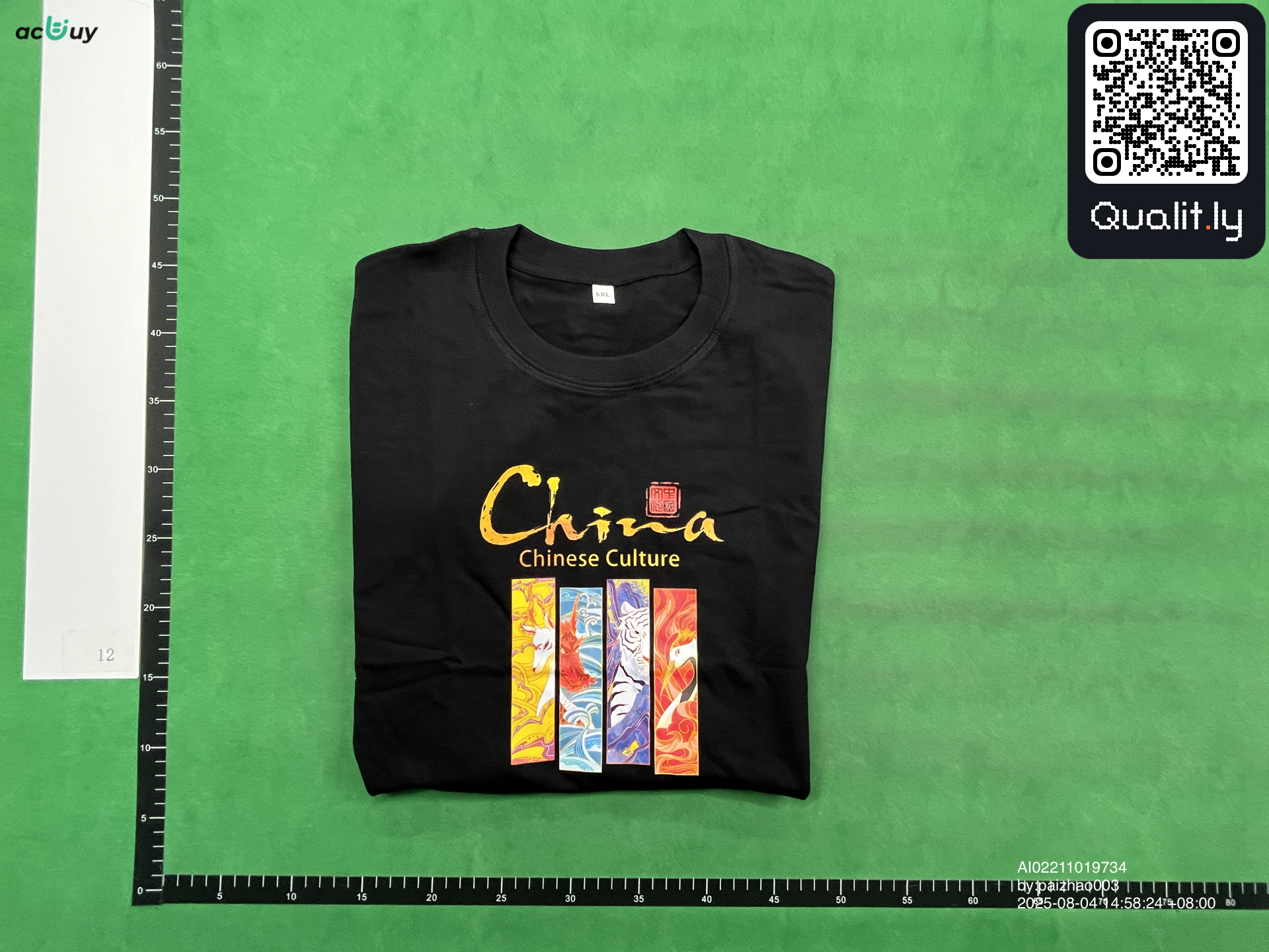 T-shirt — foto QC 1 de 8