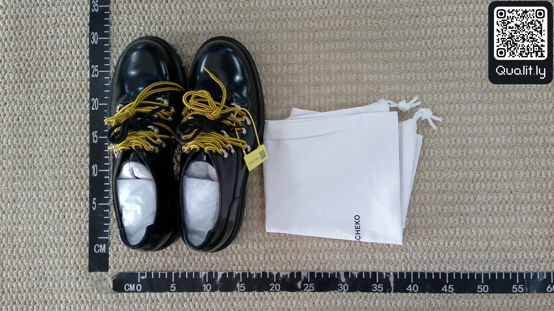 Sneakers — QC-foto 3 van 16
