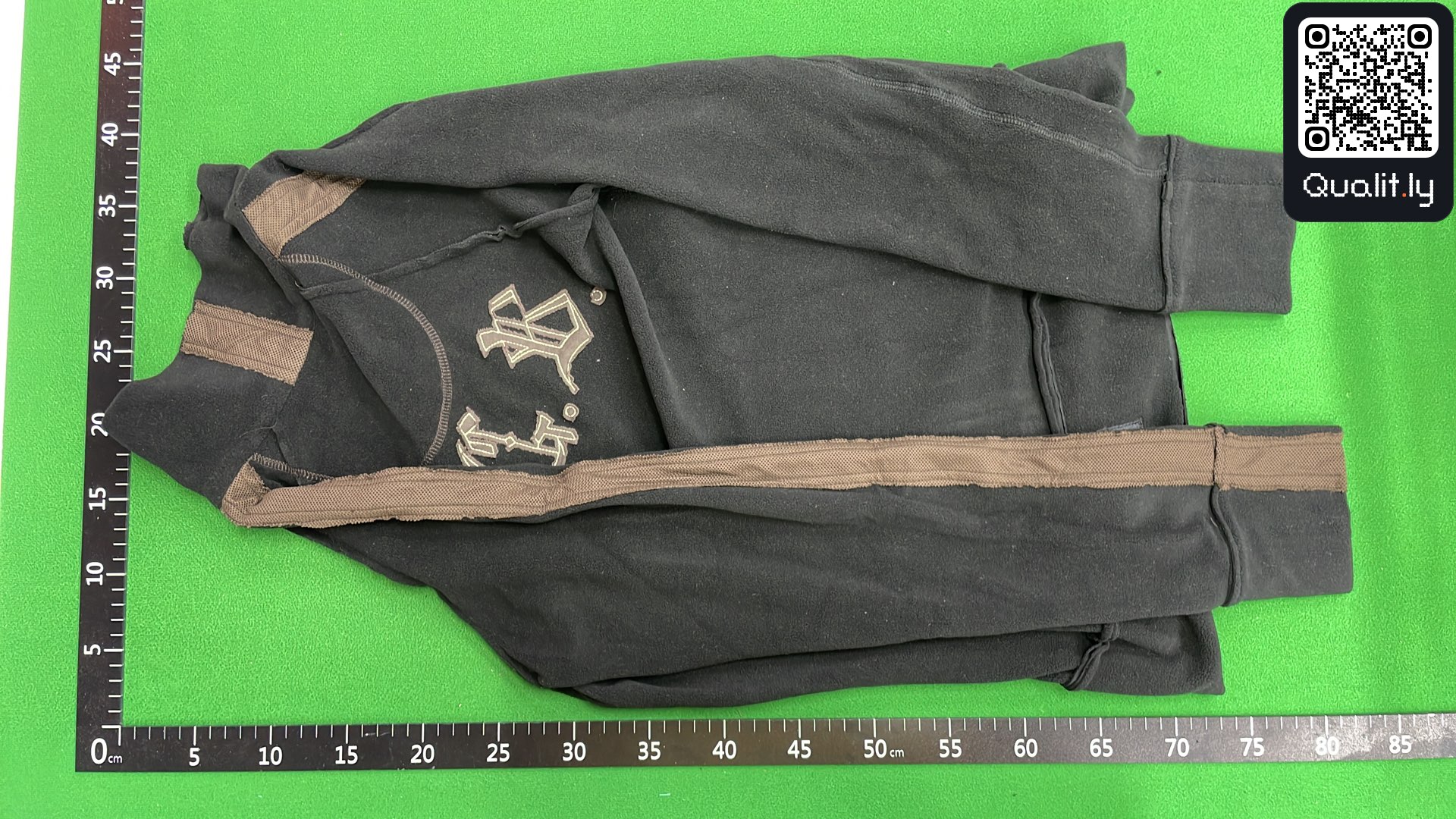 Sudadera — foto QC 3 de 4