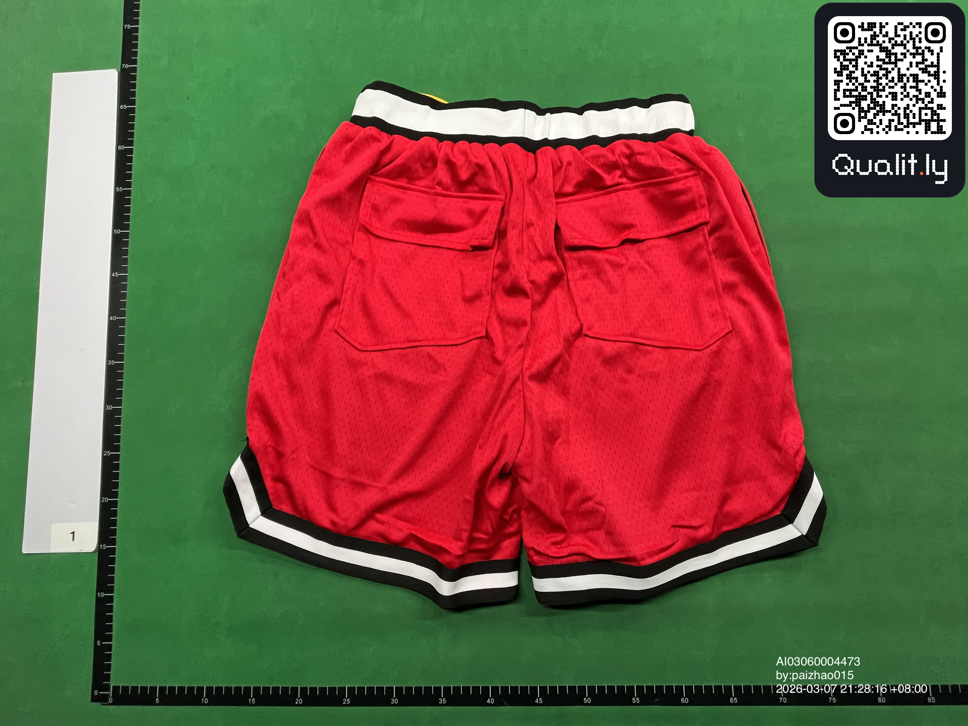 短裤 QC 照片 2 / 16