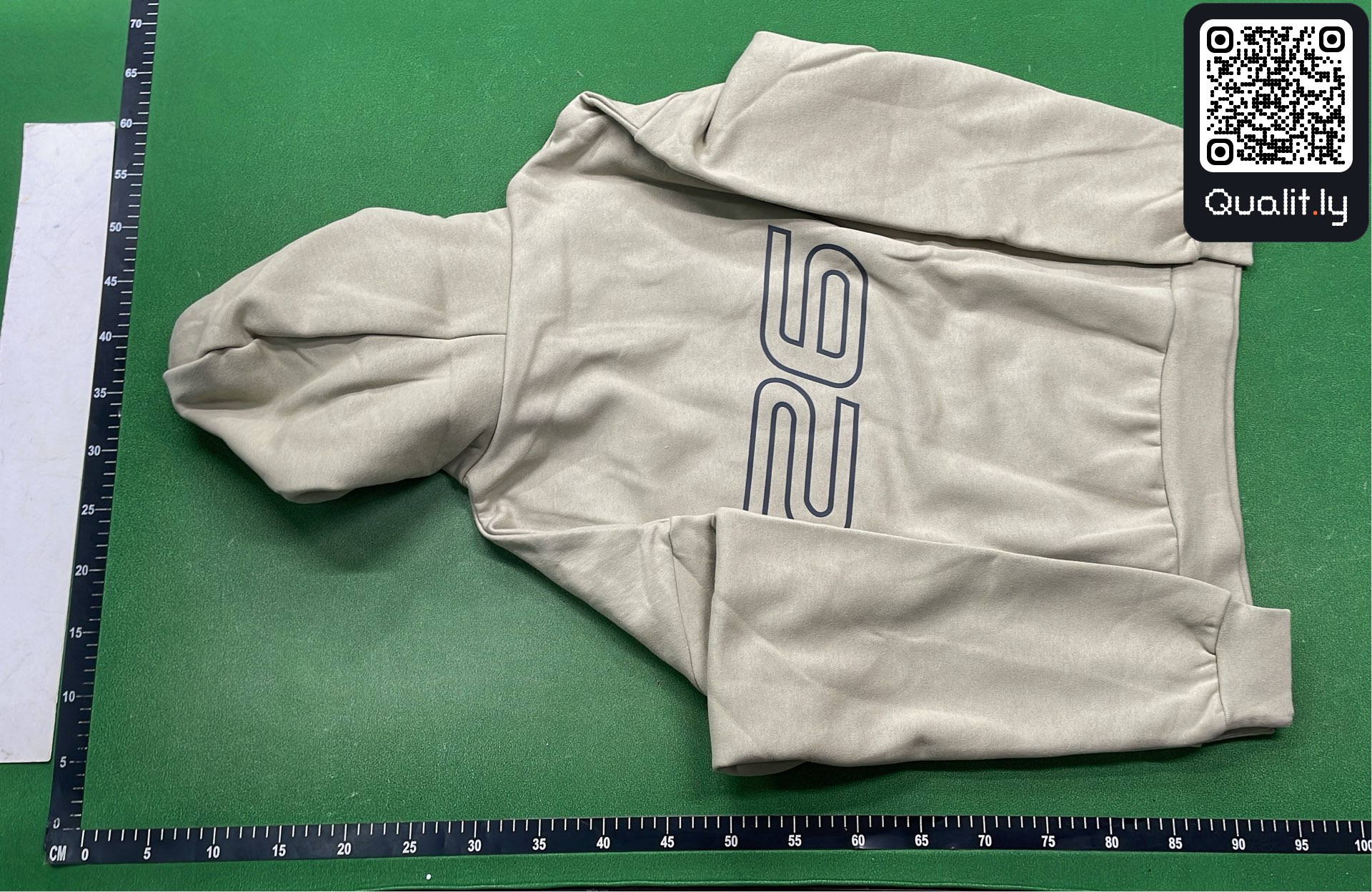 Sweat à capuche — photo QC 3 sur 4