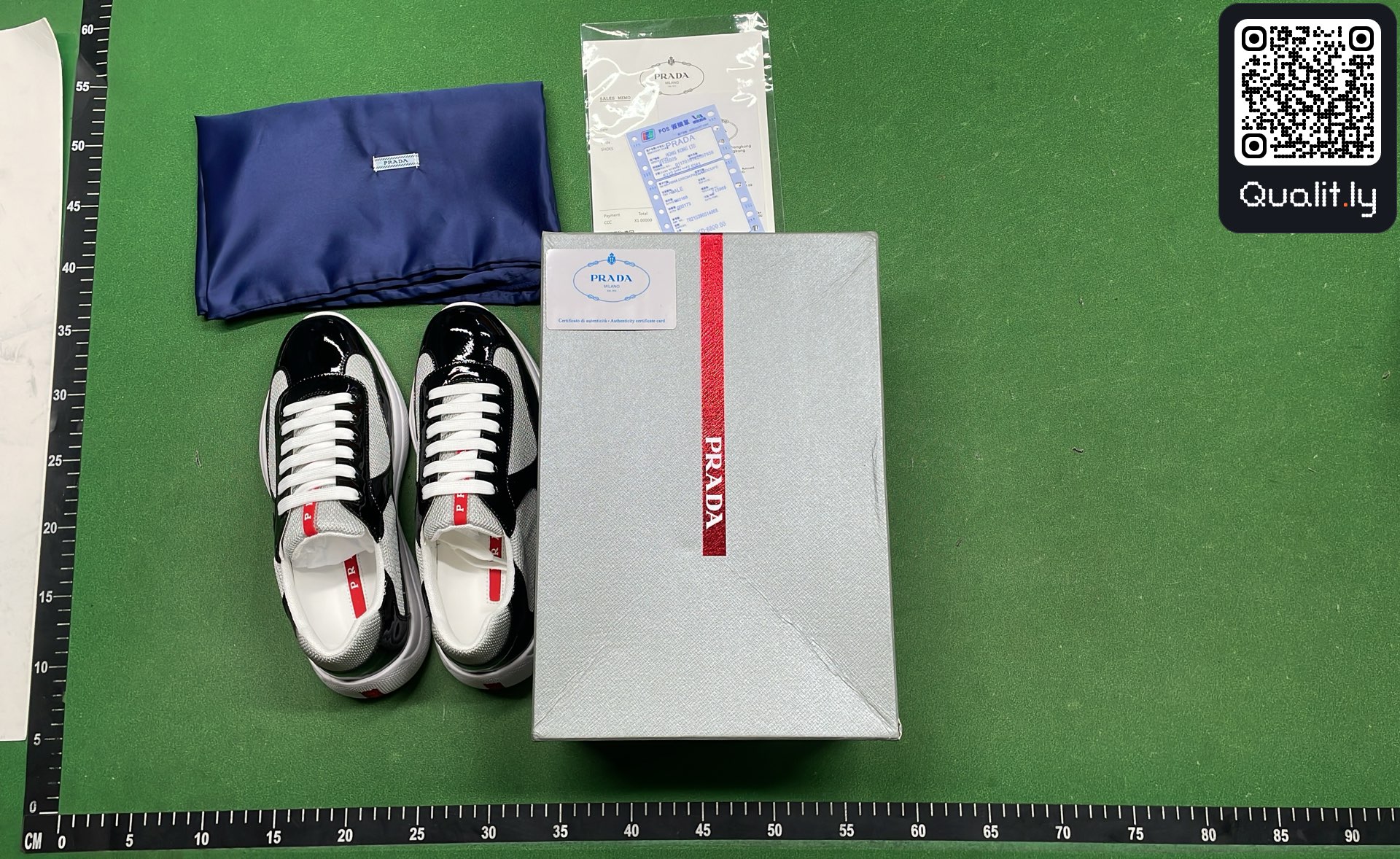 Sneakers QC photo 1 of 36