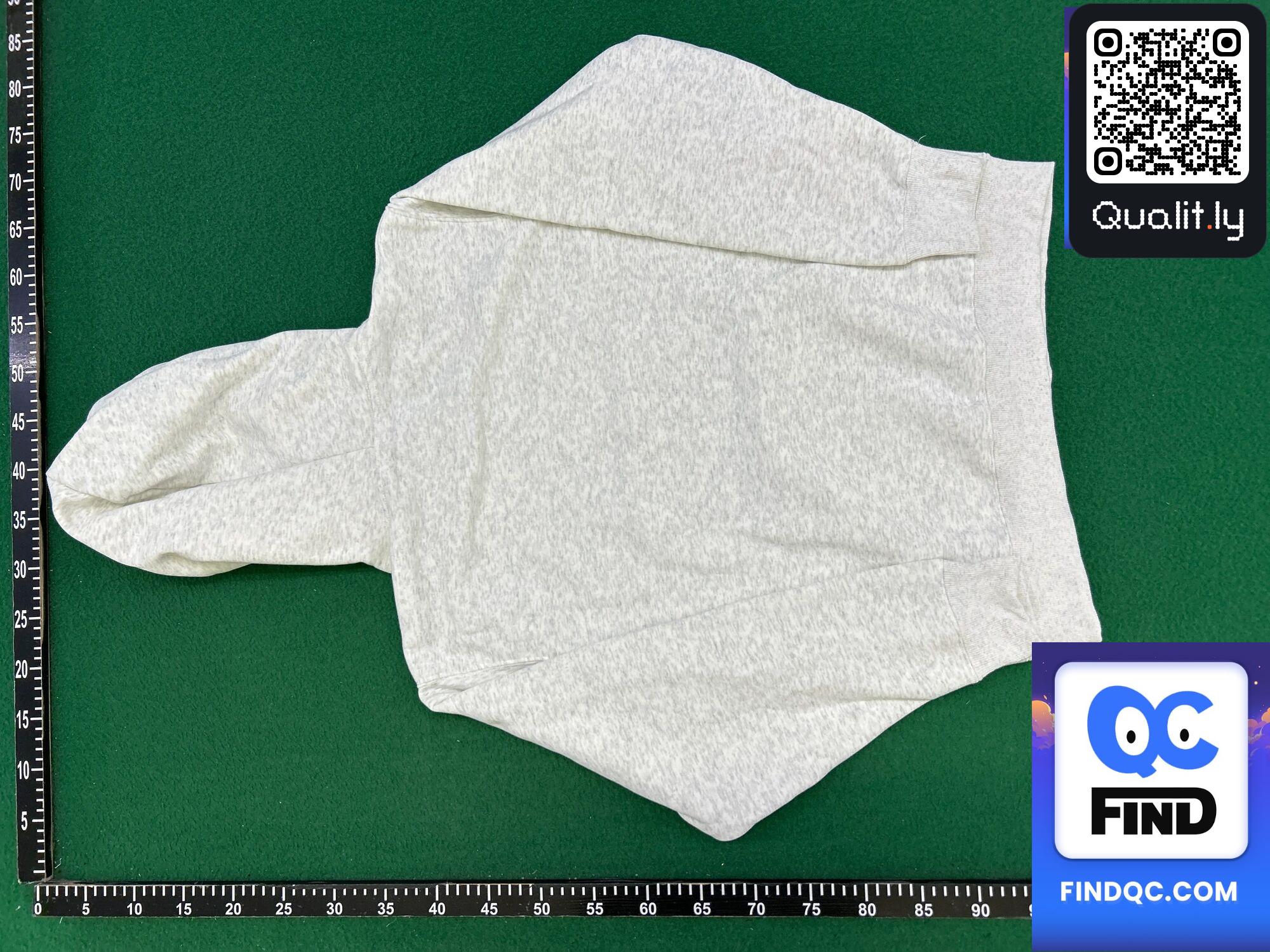 Hoodie — QC-Foto 1 von 20